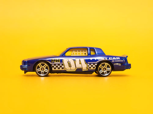 '84 Pontiac Grand Prix: Dark Blue – 2010 Mattel Hot Wheels Basic