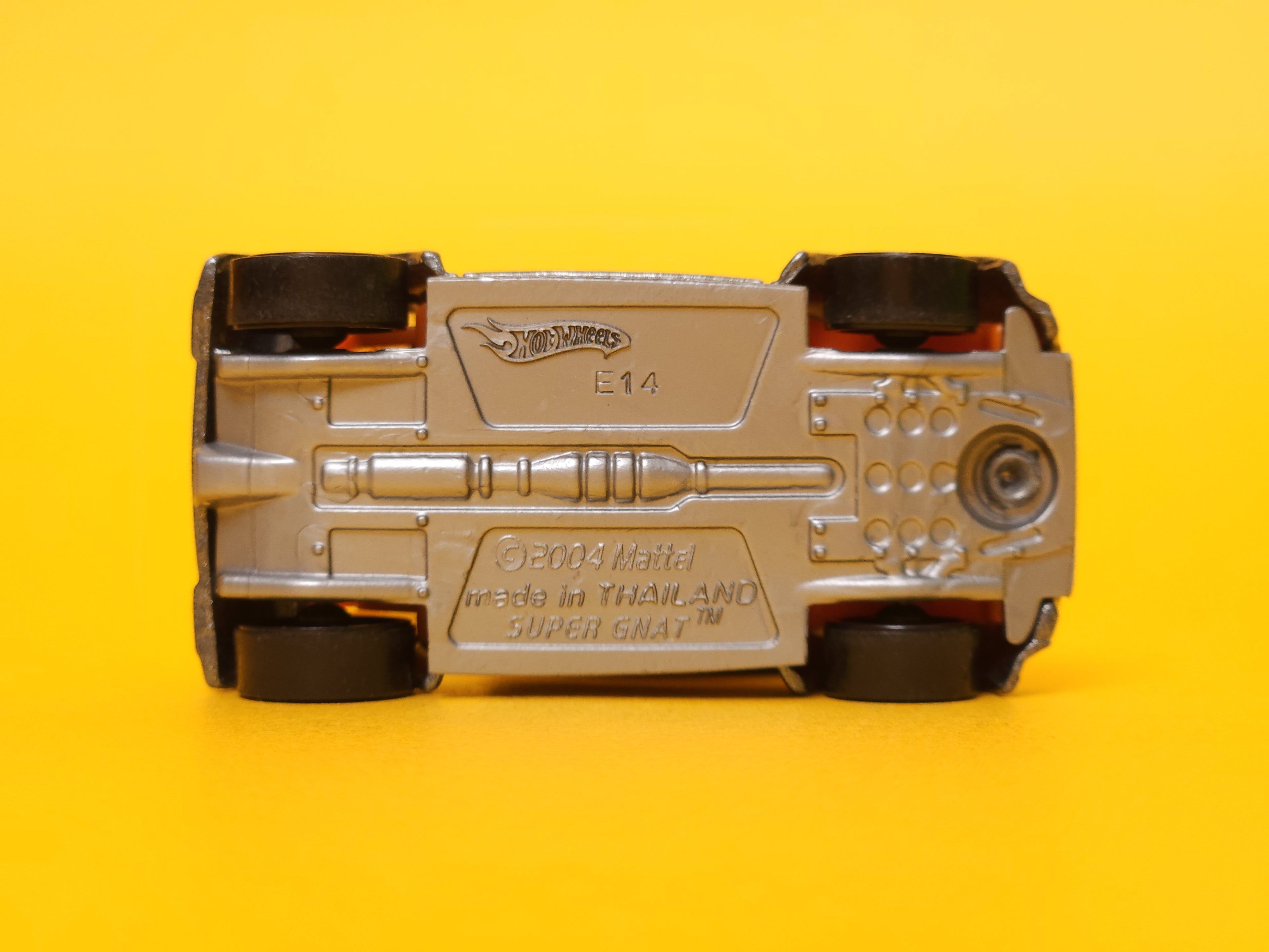 Super Gnat: Metallic Grey – 2011 Mattel Hot Wheels Basic