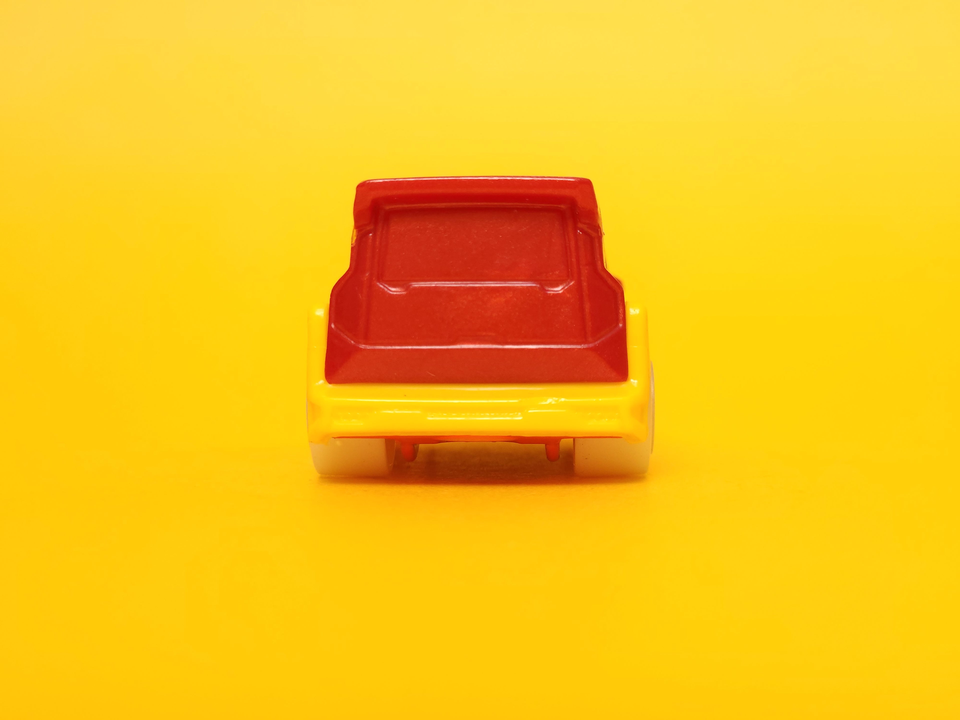 Speedbox: Burnt Orange – 2015 Mattel Hot Wheels Basic