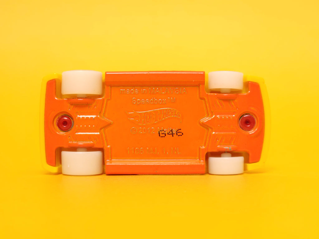 Speedbox: Burnt Orange – 2015 Mattel Hot Wheels Basic