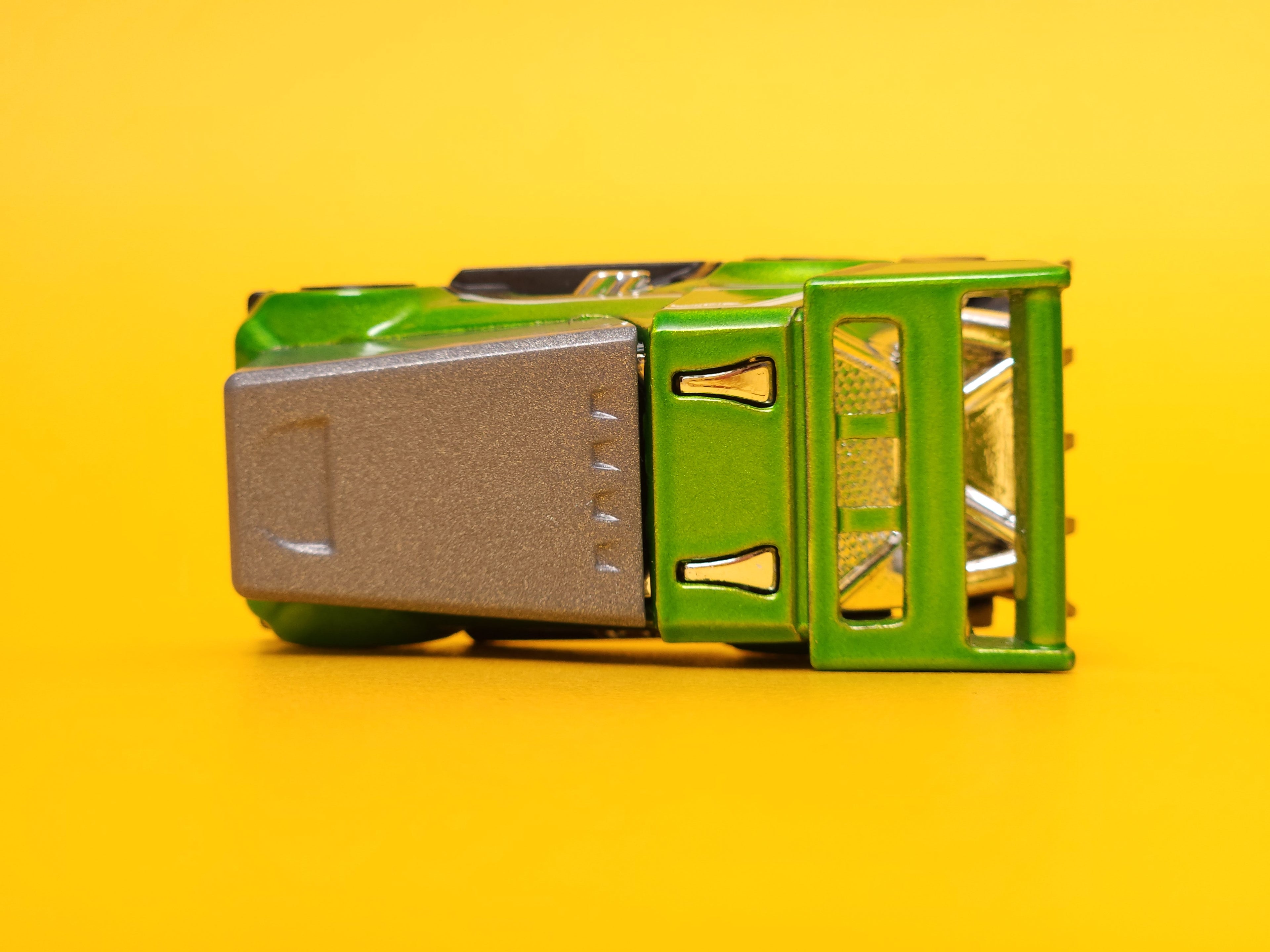 Rink Racer: Metalflake green – 2024 Mattel Hot Wheels Basic 1st Edition