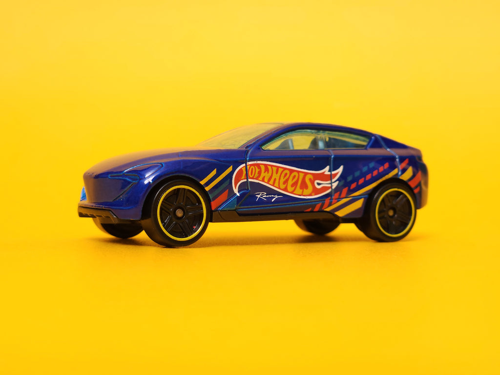 Grand Cross: Blue – 2020 Mattel Hot Wheels Basic 1st Edition