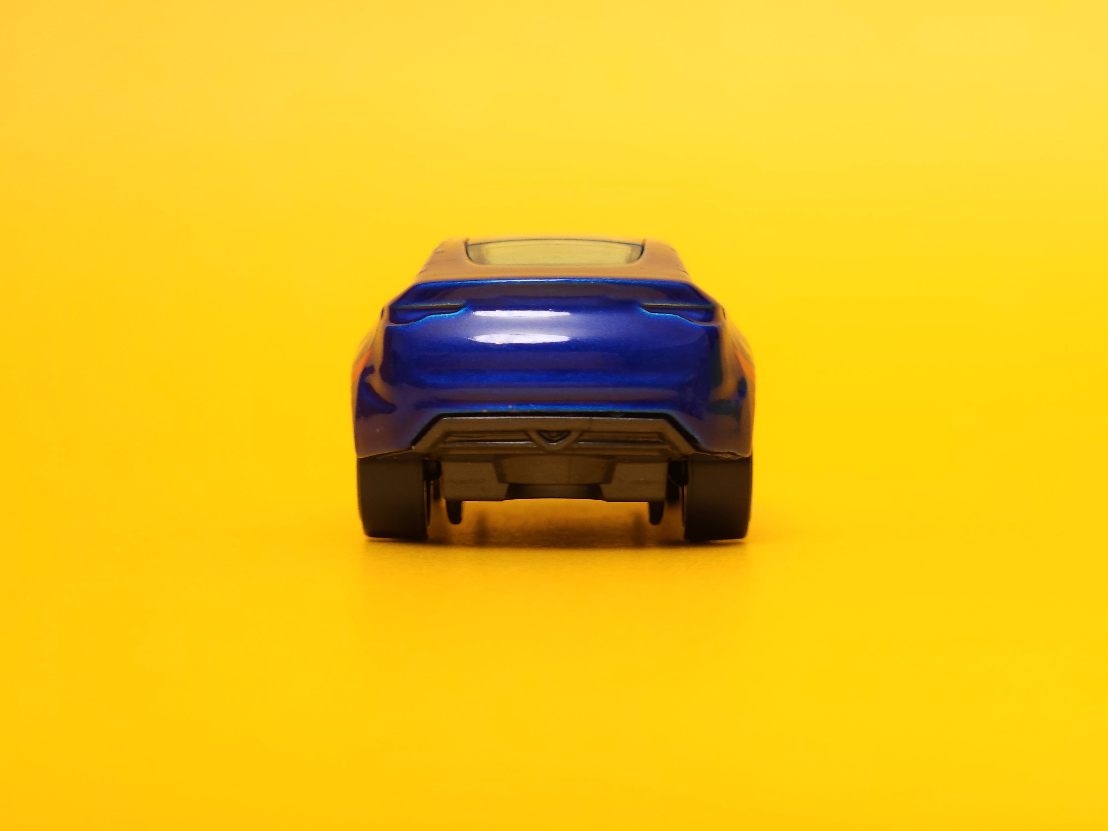 Grand Cross: Blue – 2020 Mattel Hot Wheels Basic 1st Edition