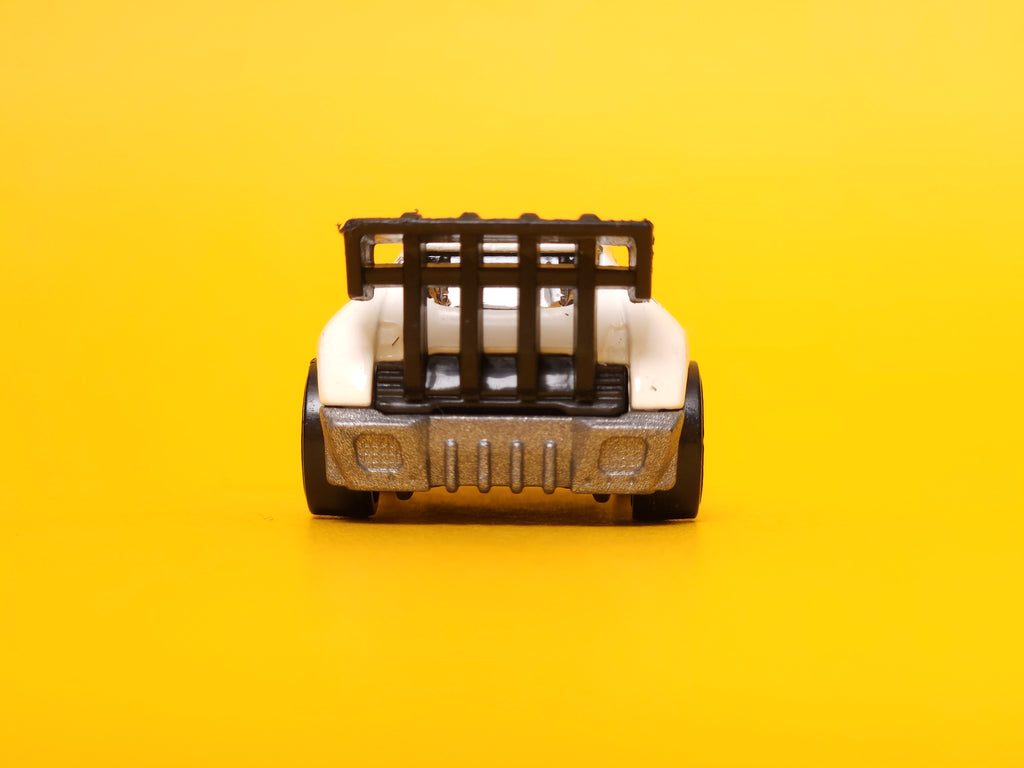 Fast 4WD: White – 2014 Mattel Hot Wheels Basic 1st Edition