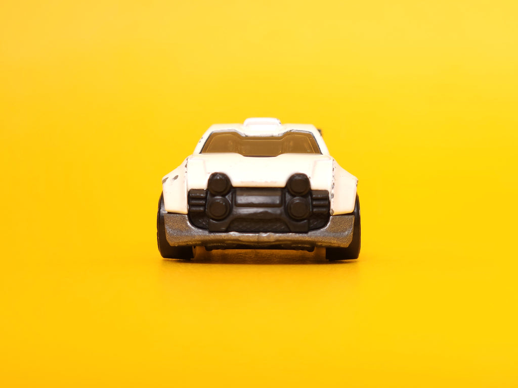 Fast 4WD: White – 2014 Mattel Hot Wheels Basic 1st Edition