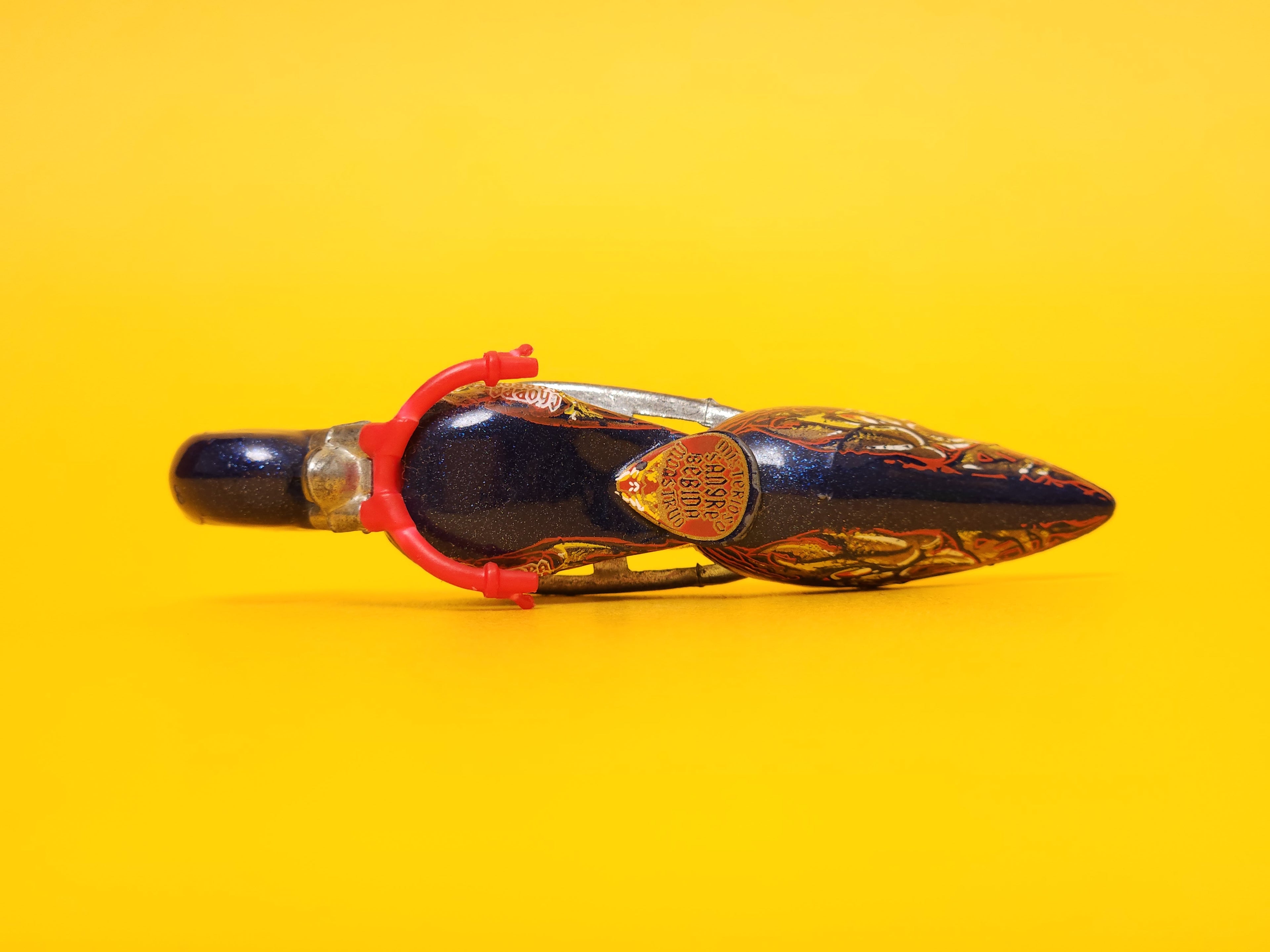 W-Oozie: Metalflake Dark Blue – 2006 Mattel Hot Wheels Basic