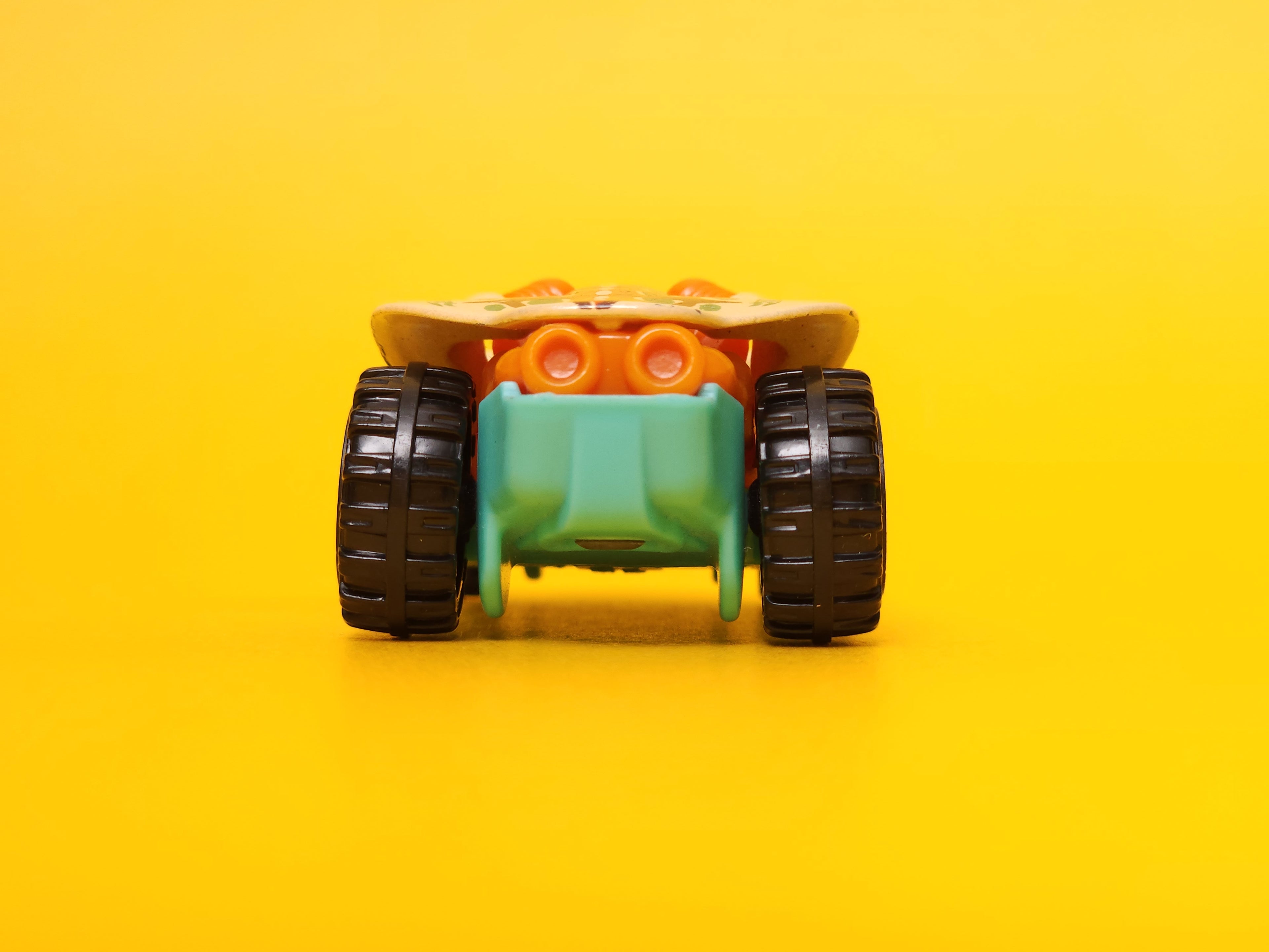 Swamp Buggy: Tan – 2013 Mattel Hot Wheels Basic