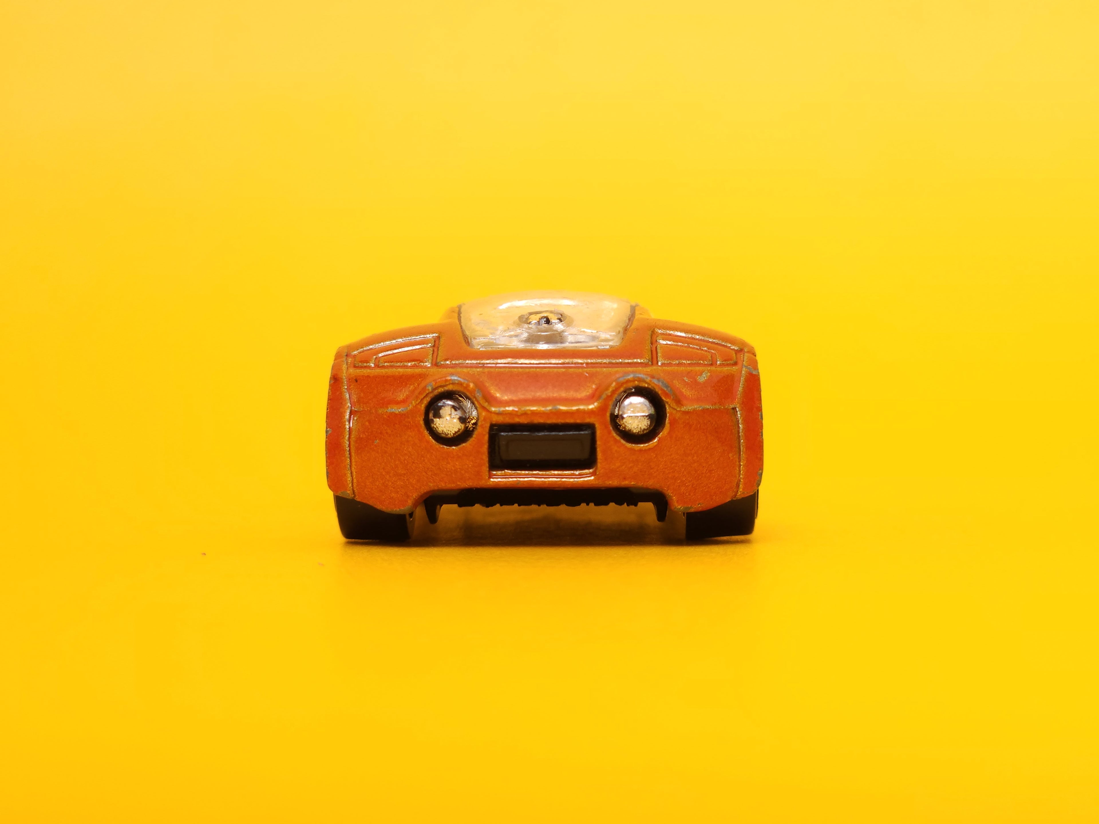 Ballistik: Metalflake Dark Orange – 2008 Mattel Hot Wheels Basic
