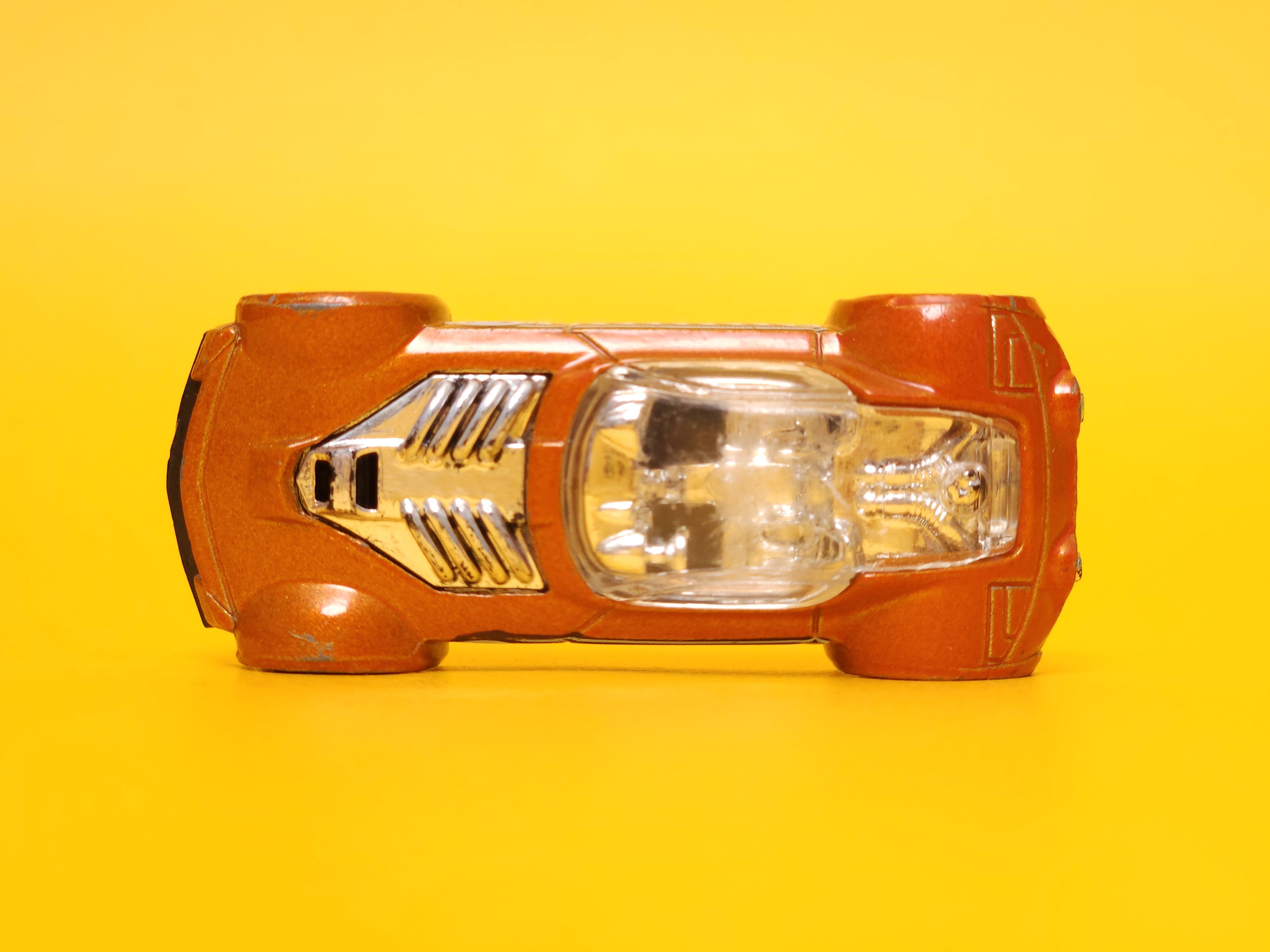 Ballistik: Metalflake Dark Orange – 2008 Mattel Hot Wheels Basic