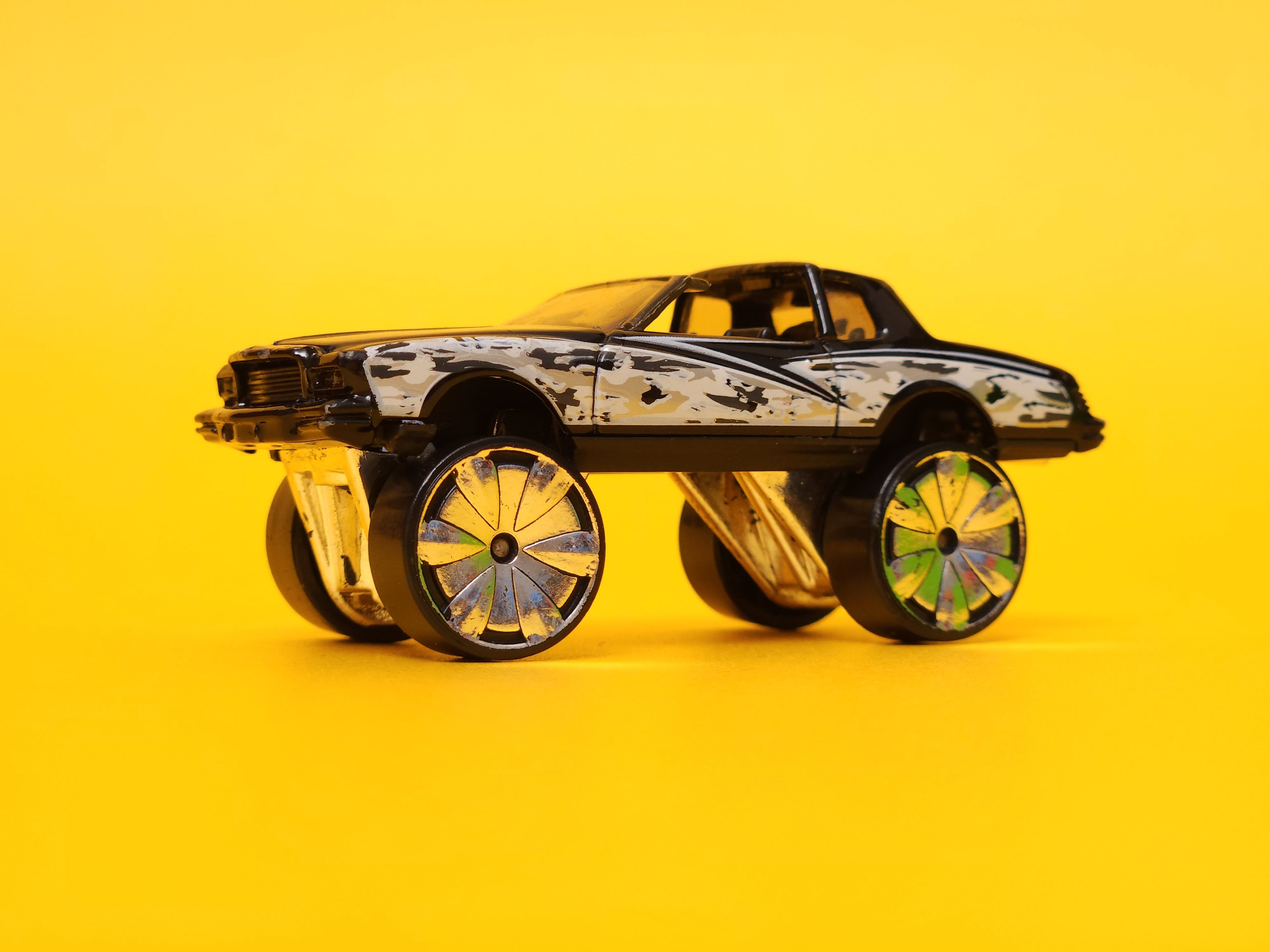 Montezooma: Metallic Black – 2007 Mattel Hot Wheels Basic