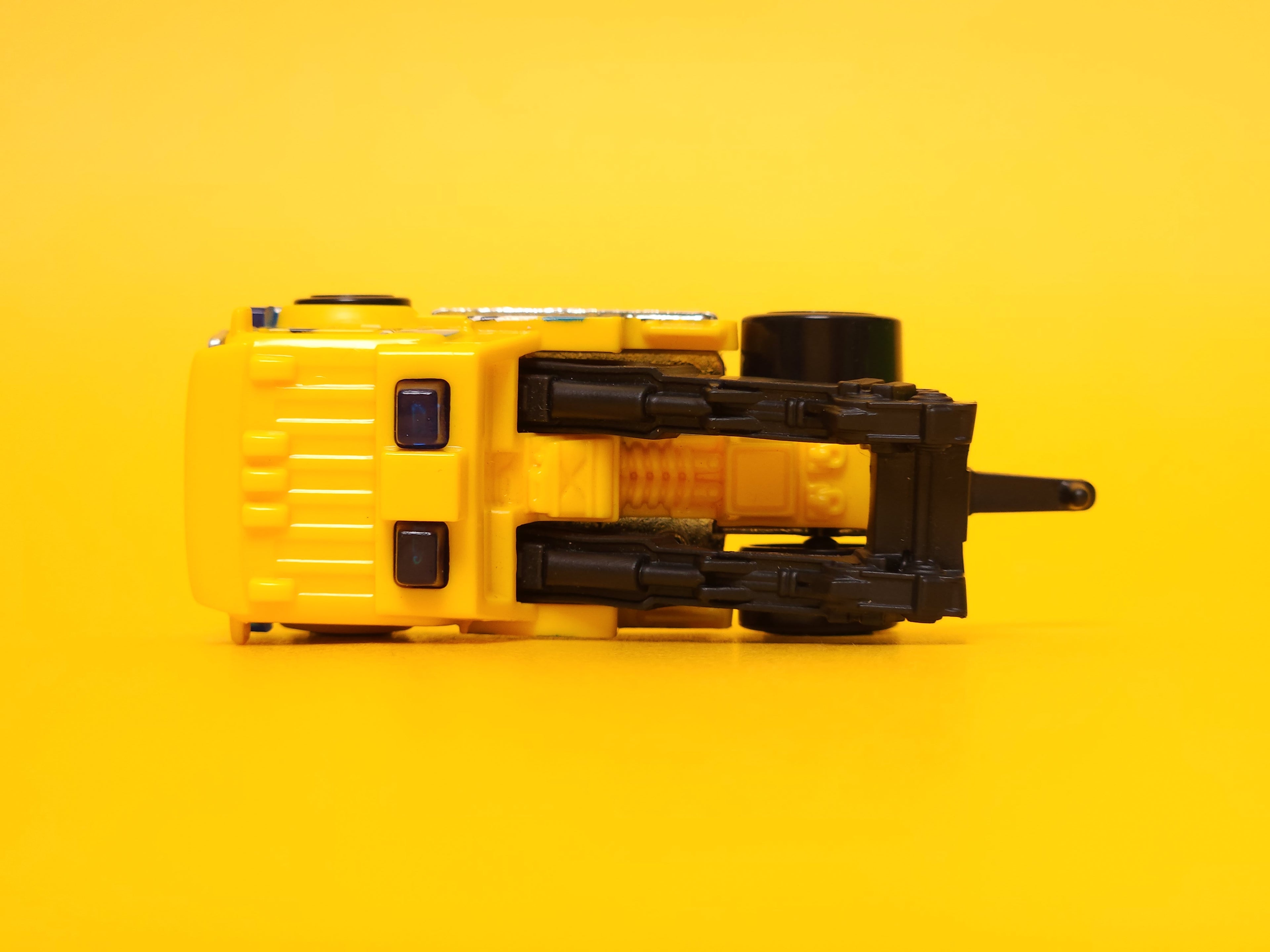 Heavy Hitcher: Yellow – 2023 Mattel Hot Wheels Basic