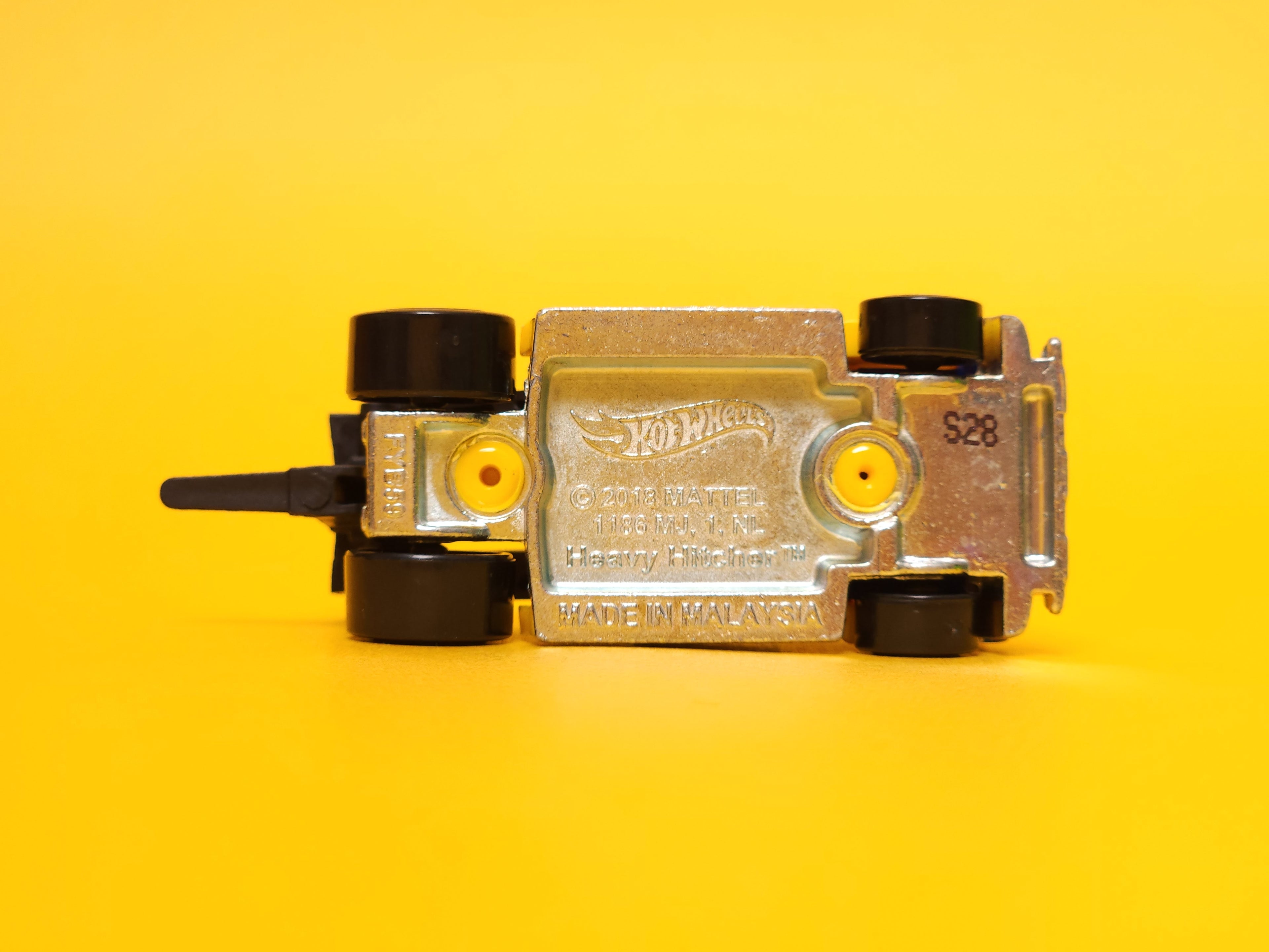 Heavy Hitcher: Yellow – 2023 Mattel Hot Wheels Basic