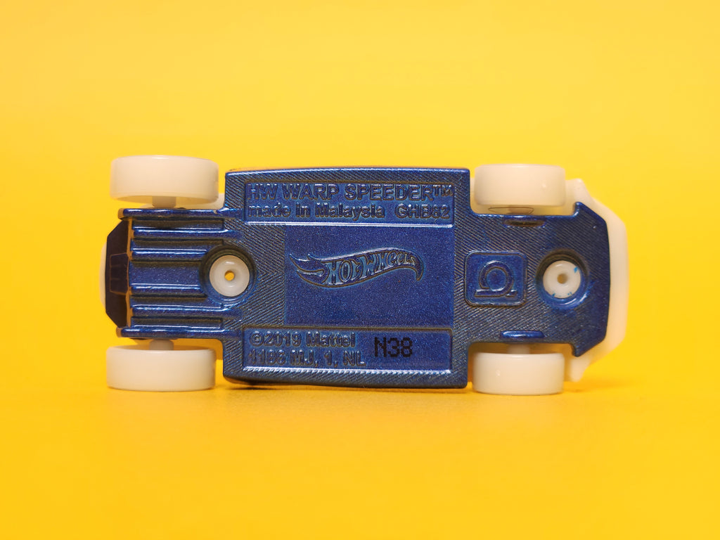 HW Warp Speeder: Glow-in-the-dark – 2021 Mattel Hot Wheels Basic