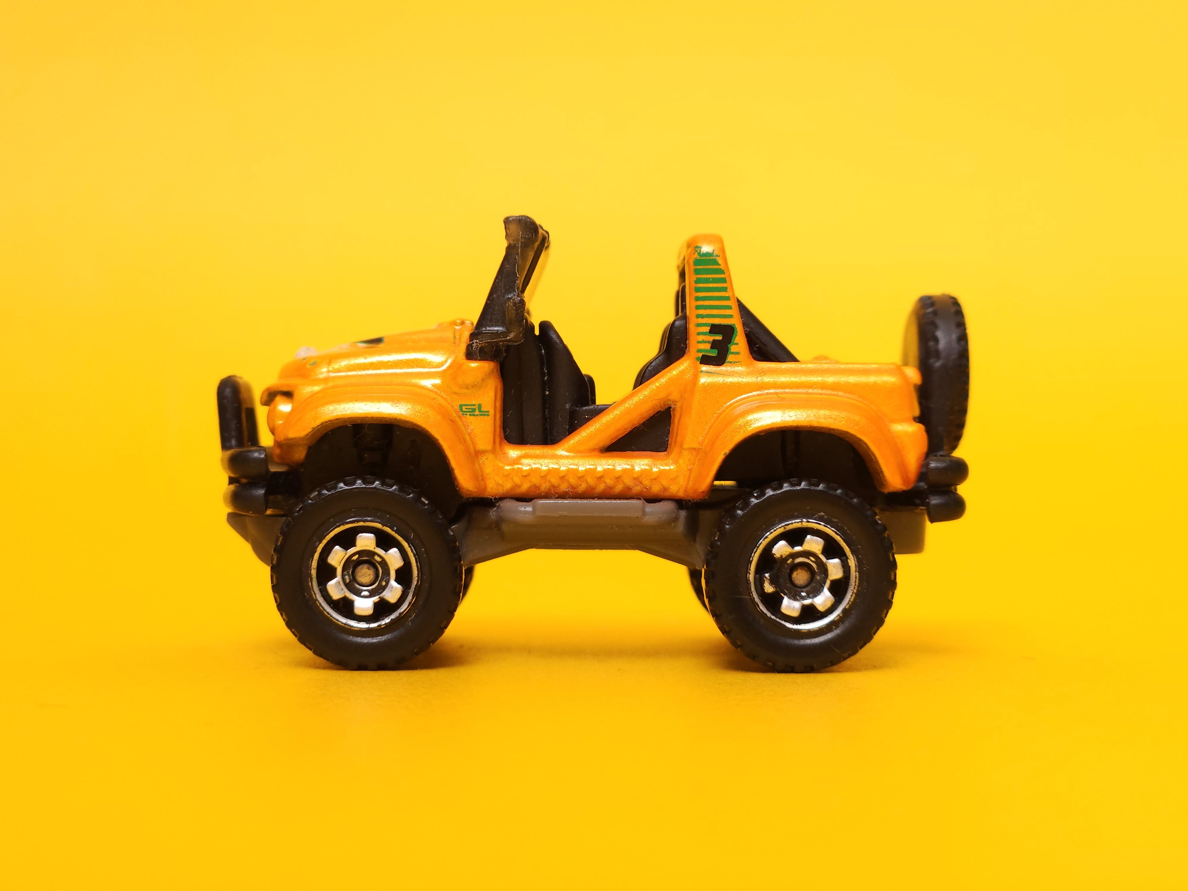 Cliff Hanger: Pearl Orange – 2011 Mattel Matchbox Basic