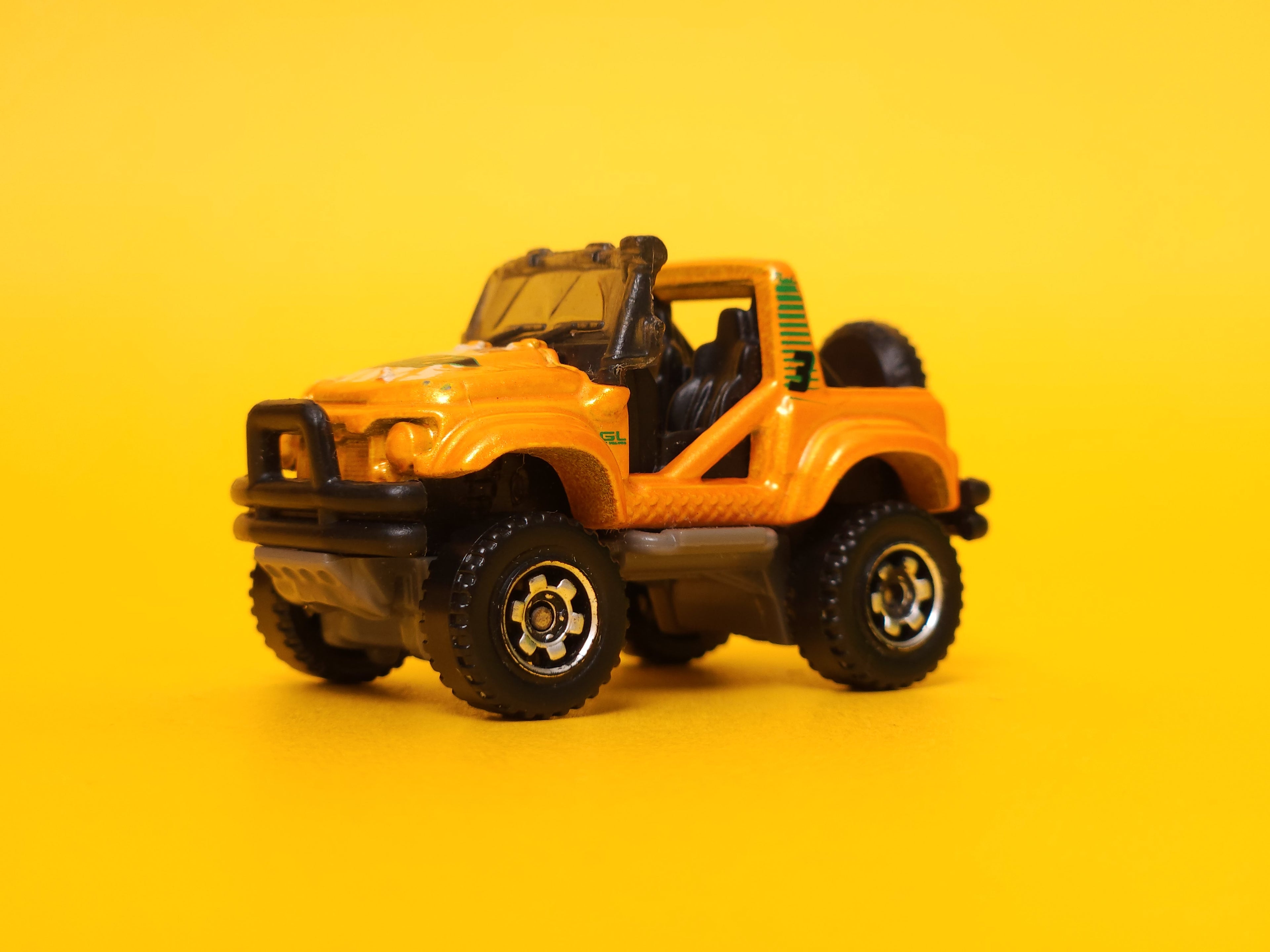 Cliff Hanger: Pearl Orange – 2011 Mattel Matchbox Basic