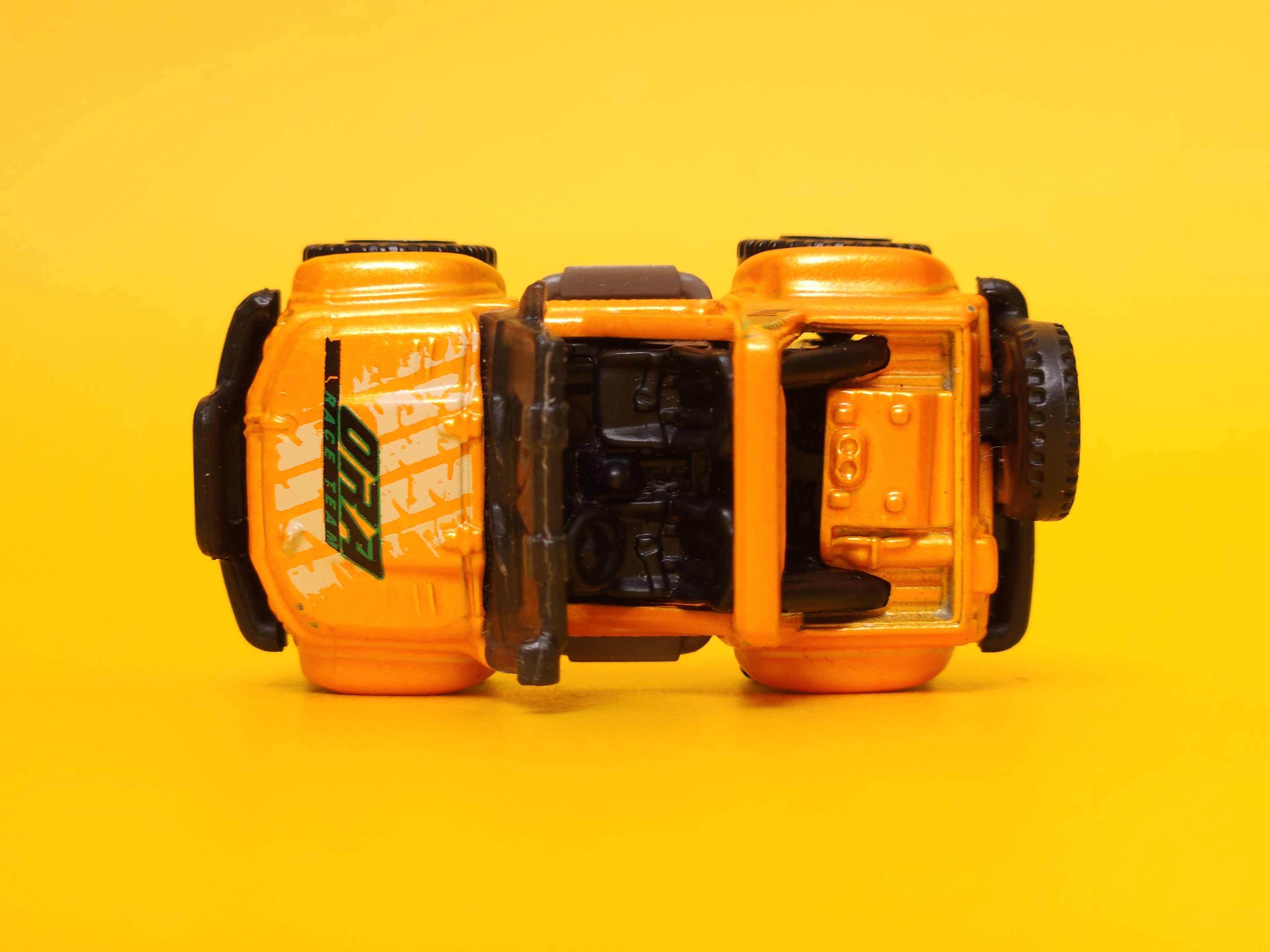 Cliff Hanger: Pearl Orange – 2011 Mattel Matchbox Basic