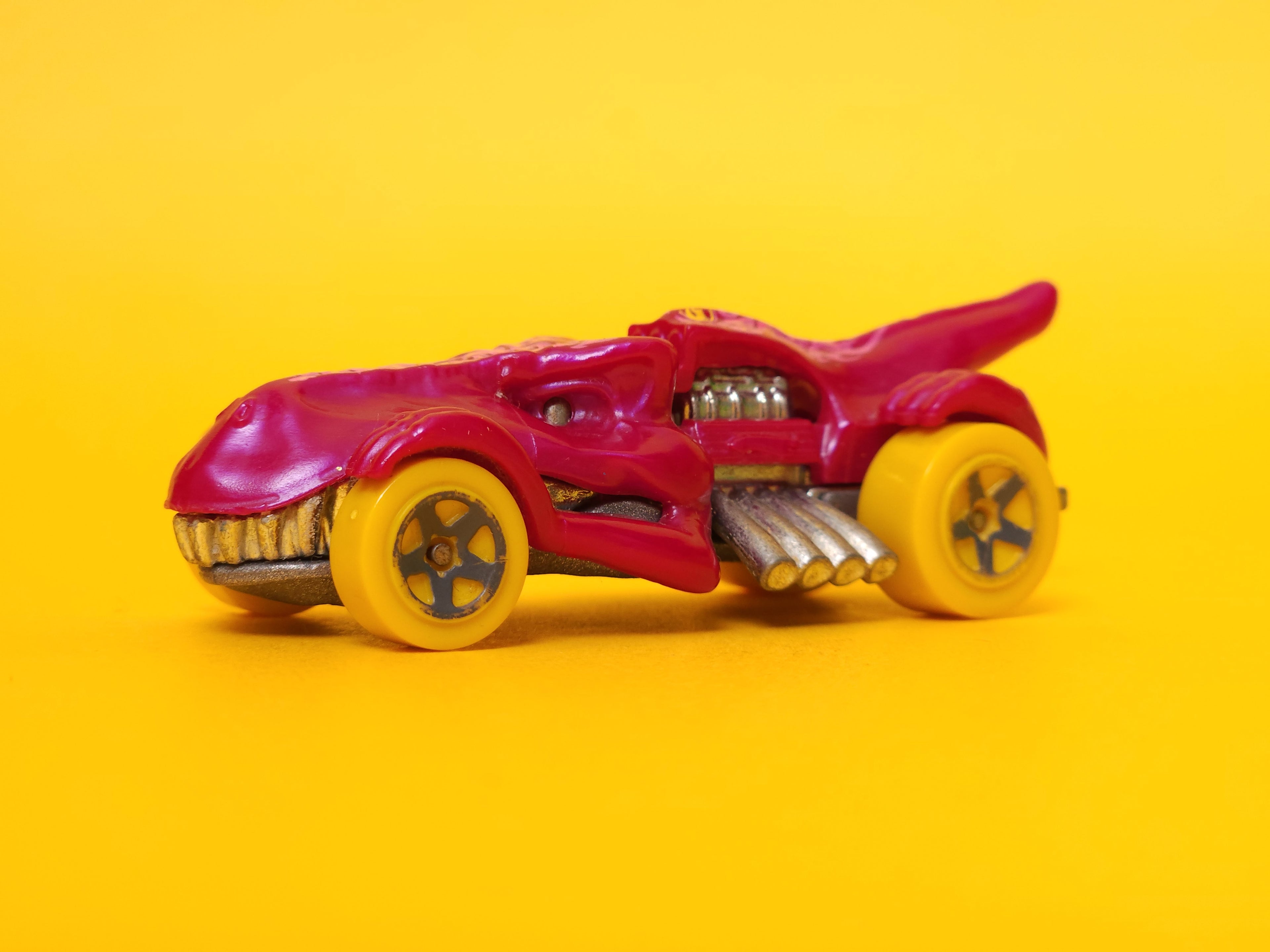 Tyrannt: Pearl Magenta – 2016 Mattel Hot Wheels Basic Treasure Hunt
