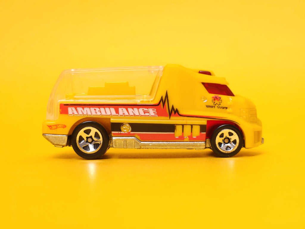 Rapid Response: Yellow – 2010 Mattel Hot Wheels Basic 1st Edition