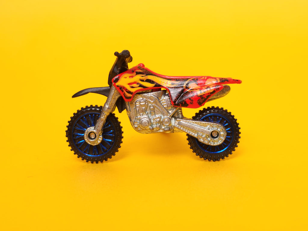 HW450F: Red – 2011 Mattel Hot Wheels Basic