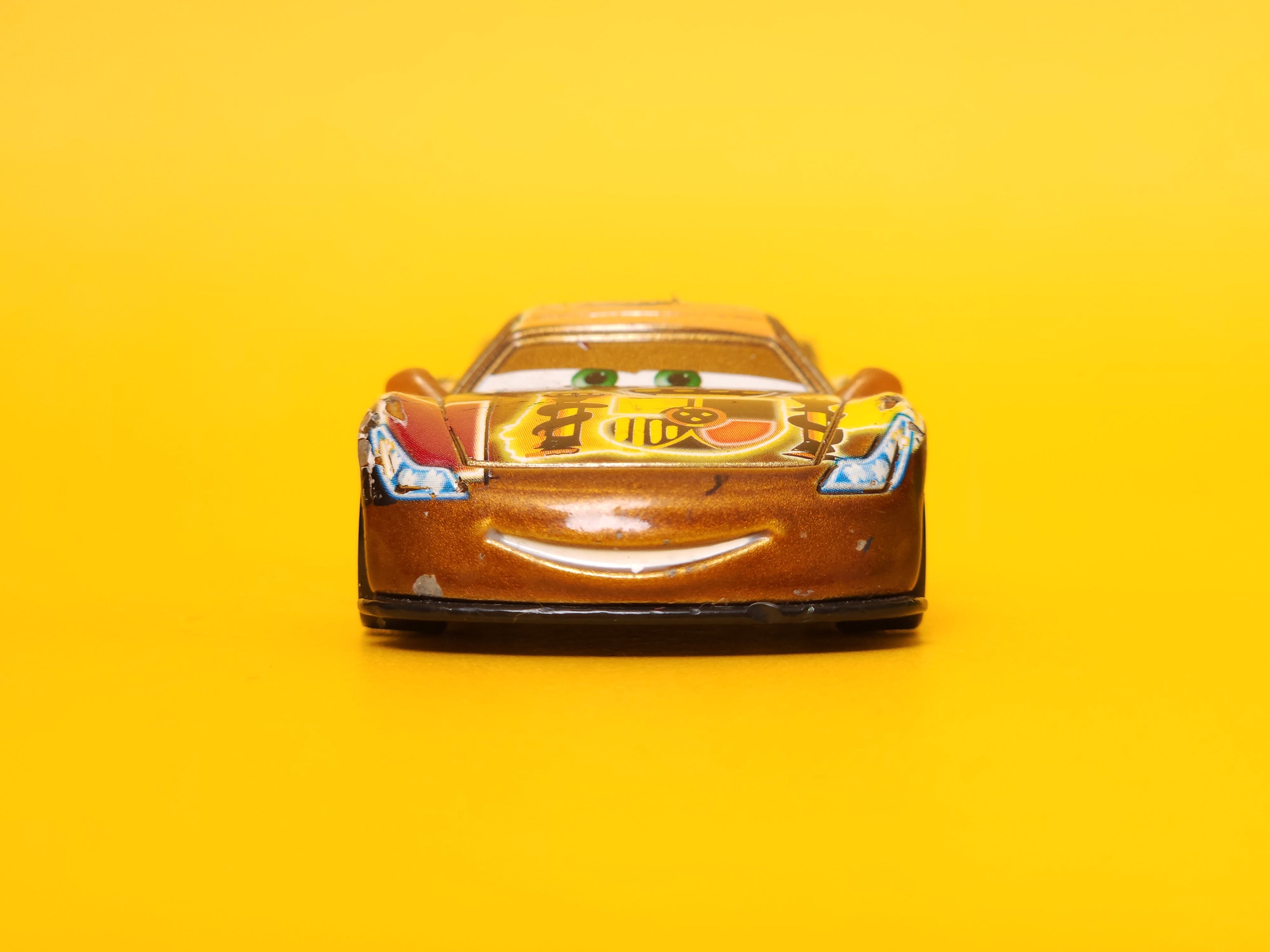 Miguel Camino: Spain #5 (Neon Metallic Deco) – 2013 Mattel Disney Pixar Cars 2