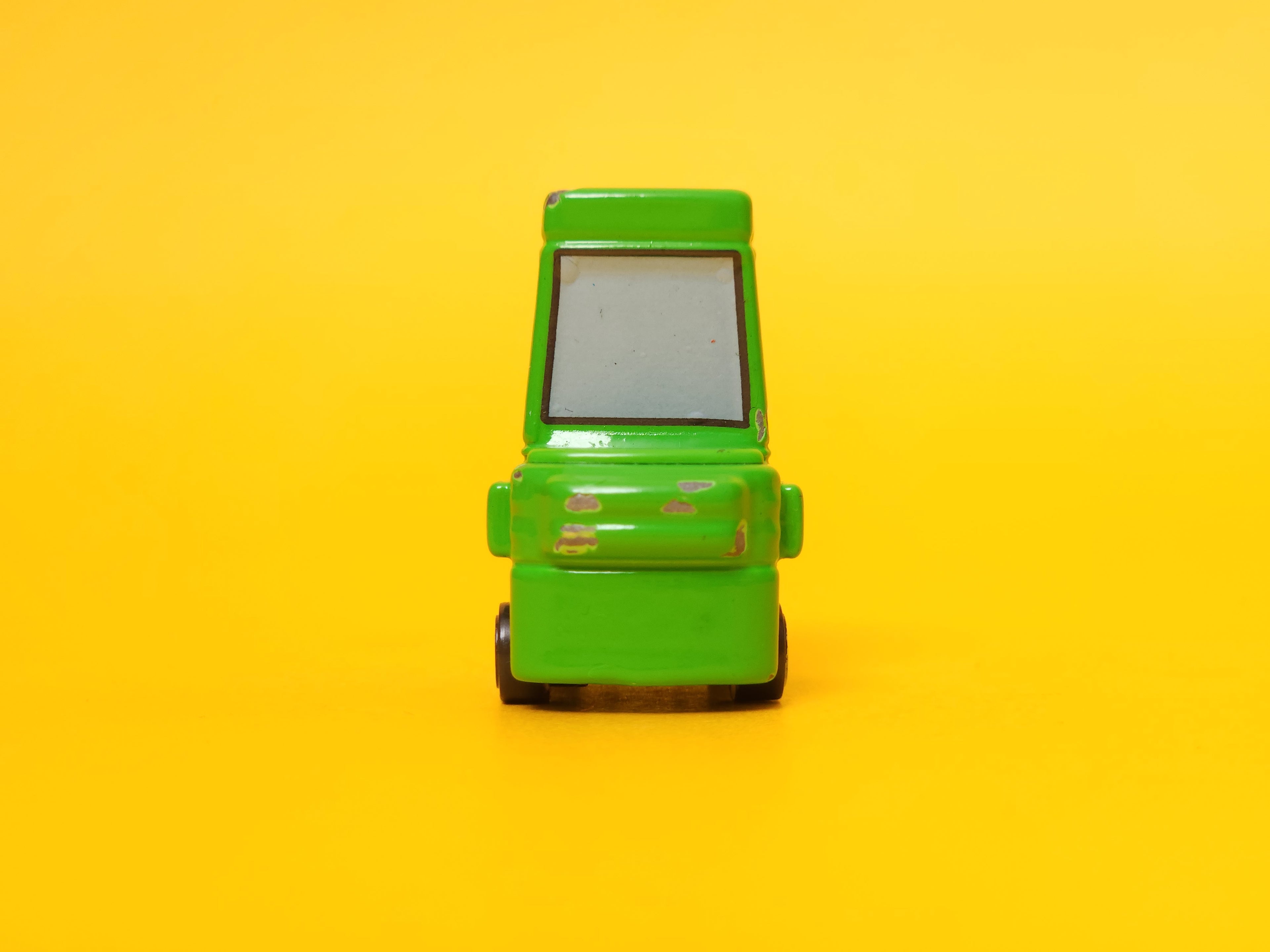 Chick Hicks Wide Pitty & Bruiser Bukowski (Blue Eyes) - 2008 Mattel Disney Pixar Cars