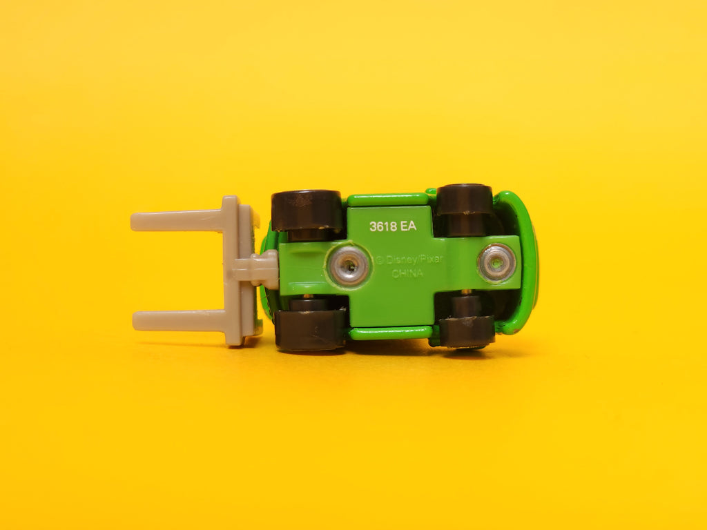 Chick Hicks Wide Pitty & Bruiser Bukowski (Blue Eyes) - 2008 Mattel Disney Pixar Cars