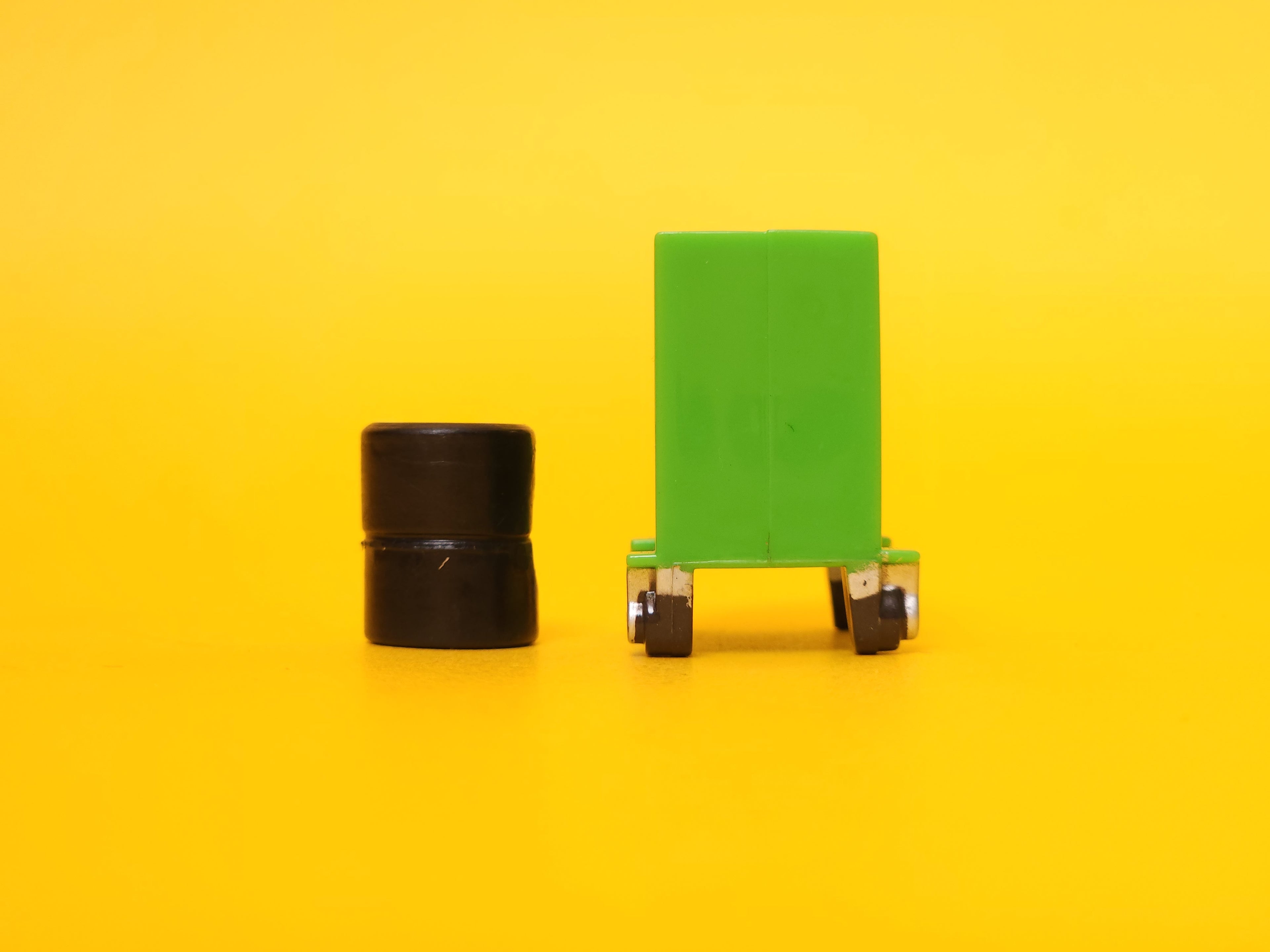 Chick Hicks Wide Pitty & Bruiser Bukowski (Blue Eyes) - 2008 Mattel Disney Pixar Cars