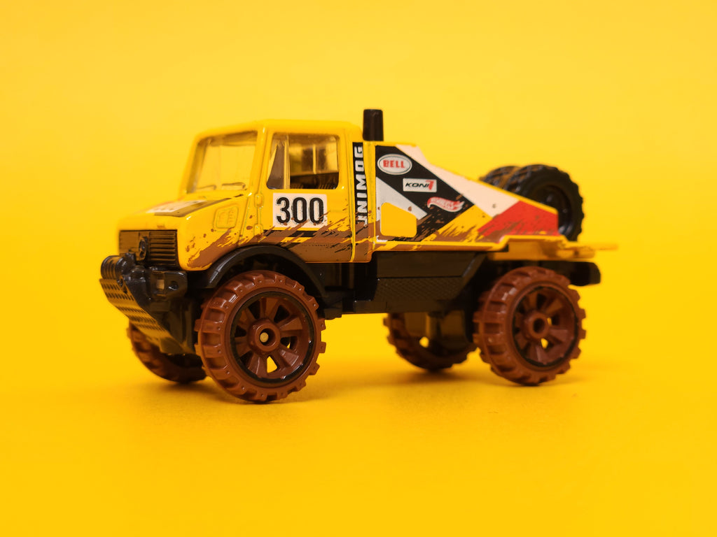 Mercedes-Benz Unimog 1300L: Yellow – 2022 Mattel Hot Wheels Silver