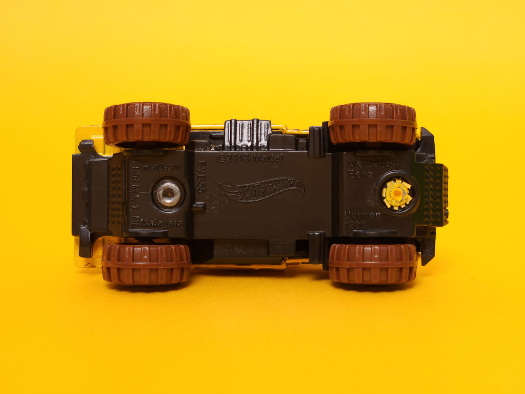 Mercedes-Benz Unimog 1300L: Yellow – 2022 Mattel Hot Wheels Silver