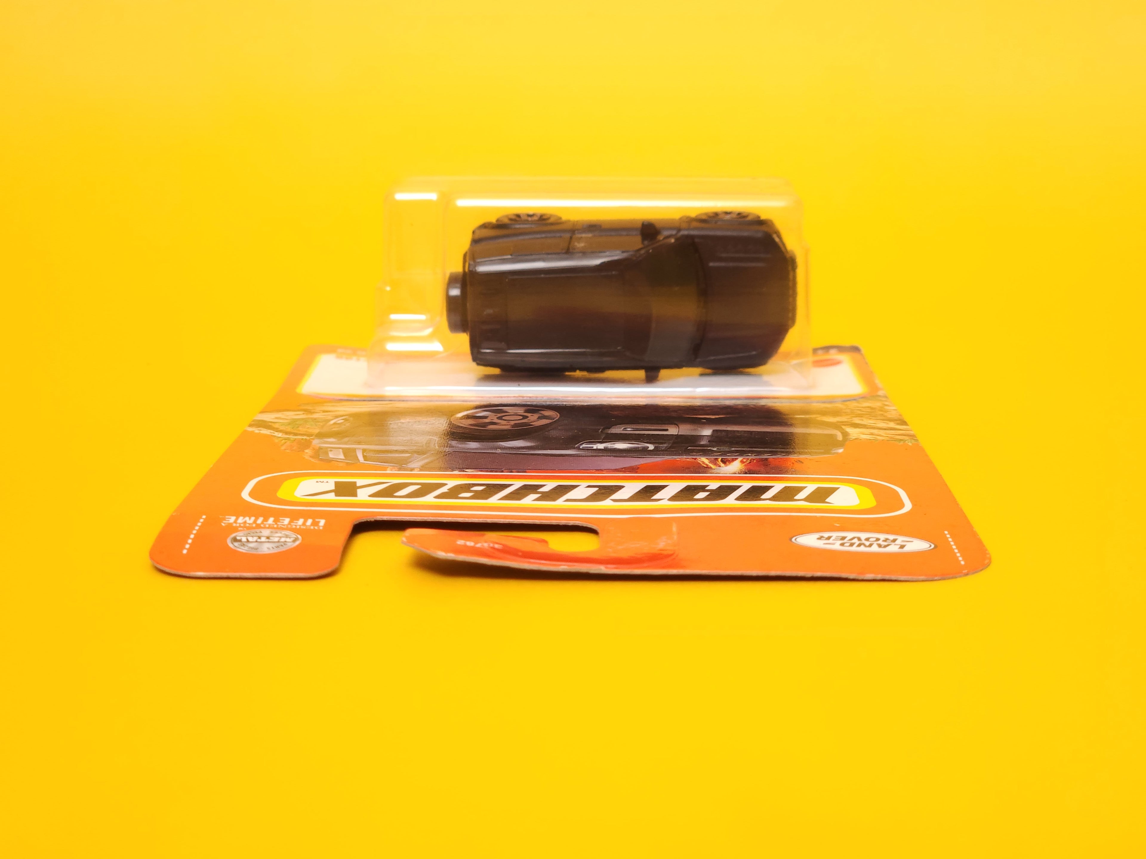 2020 Land Rover Defender: Matte Black – 2024 Mattel Matchbox Basic