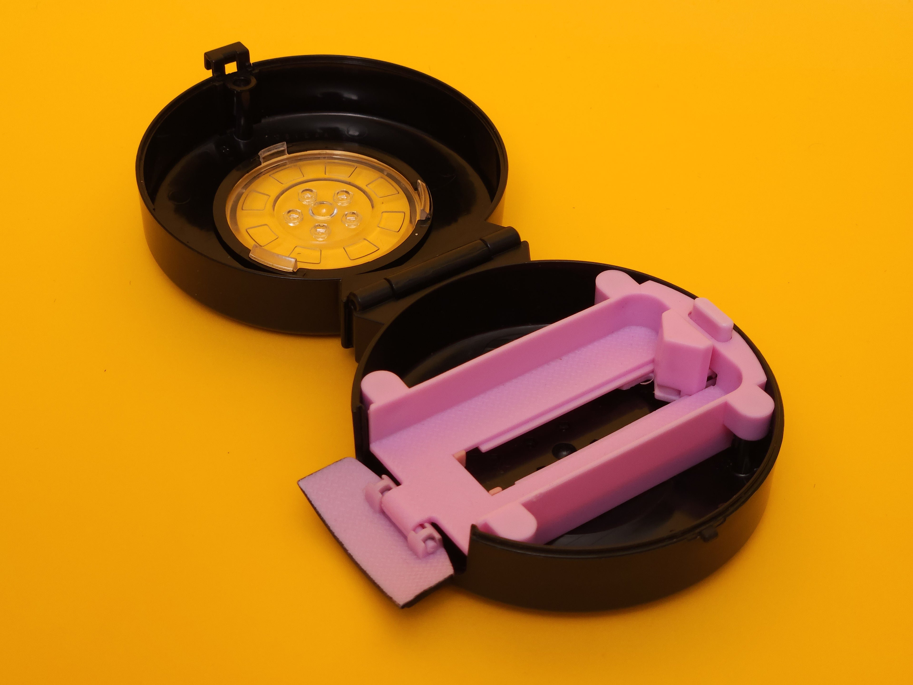 Crusty Rotor: Vinyl Toupee #76 (Wheel Launcher) – 2021 Mattel Disney Pixar Cars