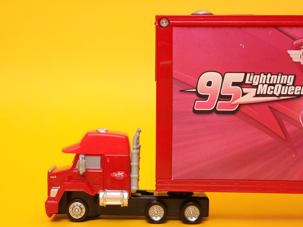 Mack Transporter Rolling Display Case – 2012 Mattel Disney Pixar Cars Micro Drifters