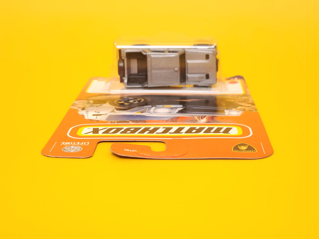 Lamborghini LM002: Matte Metalflake Silver – 2024 Mattel Matchbox Basic