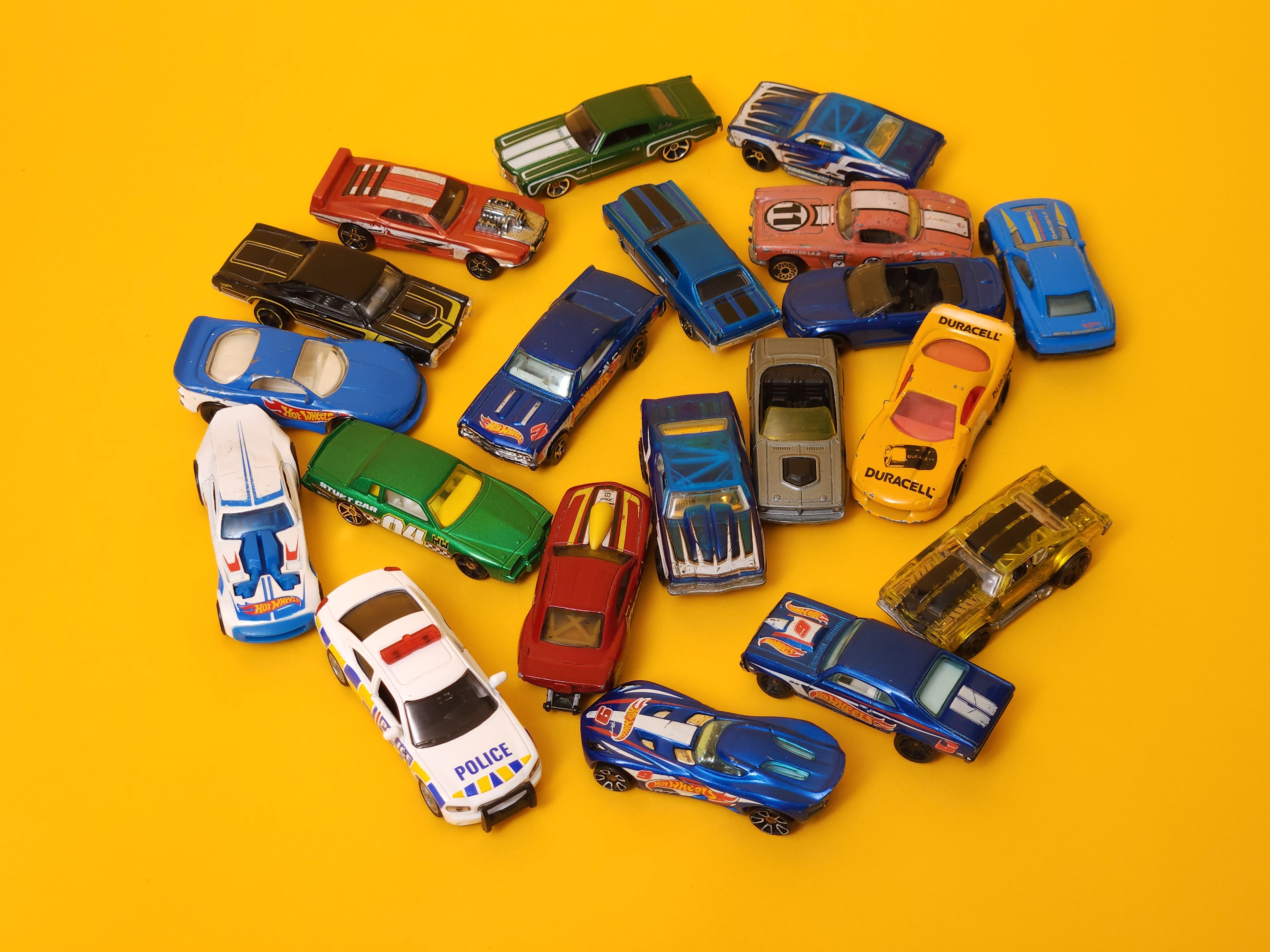 Damaged Mattel Hot Wheels for Customizers – Lot 1