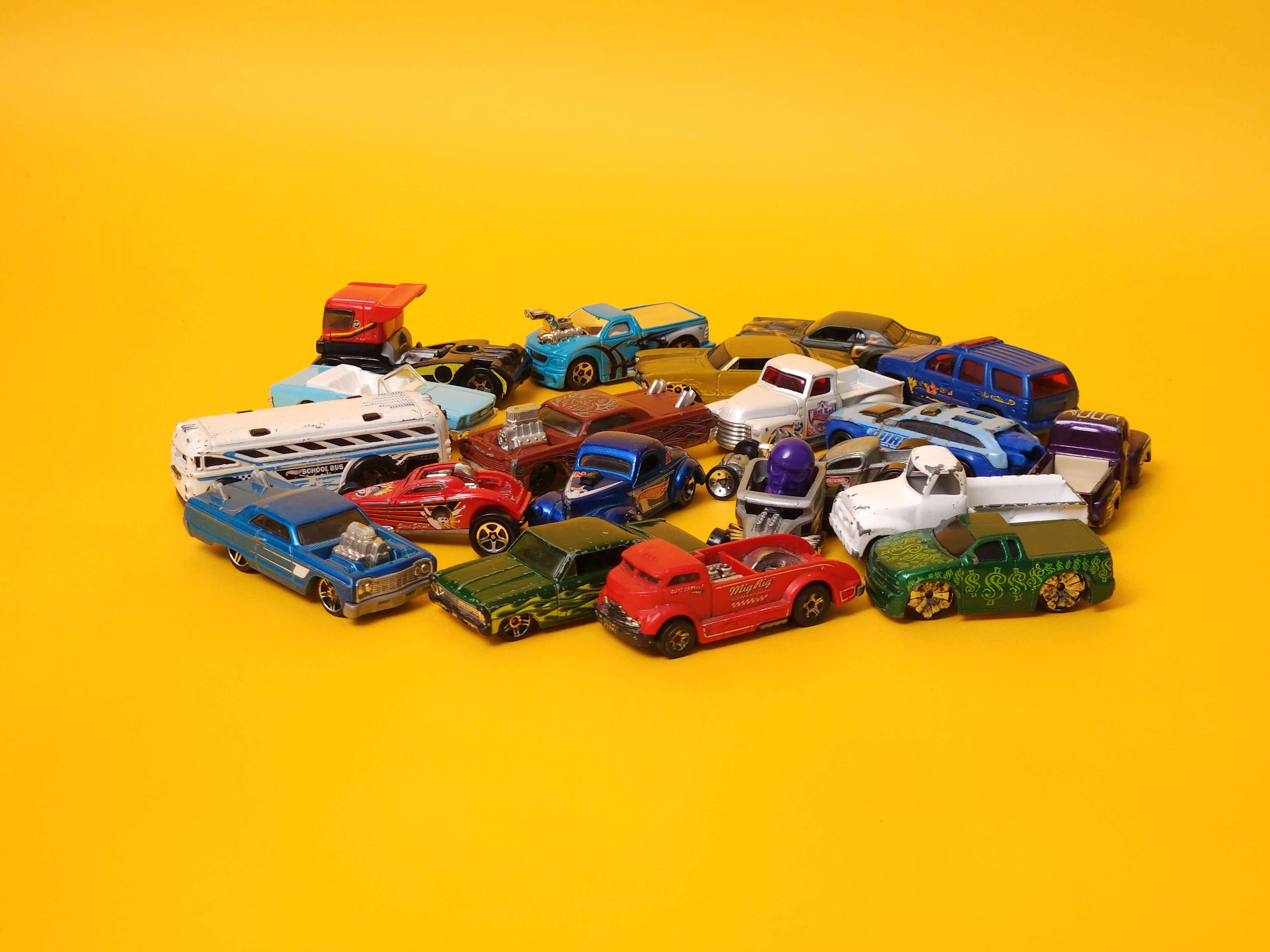 Damaged Mattel Hot Wheels for Customizers – Lot 2