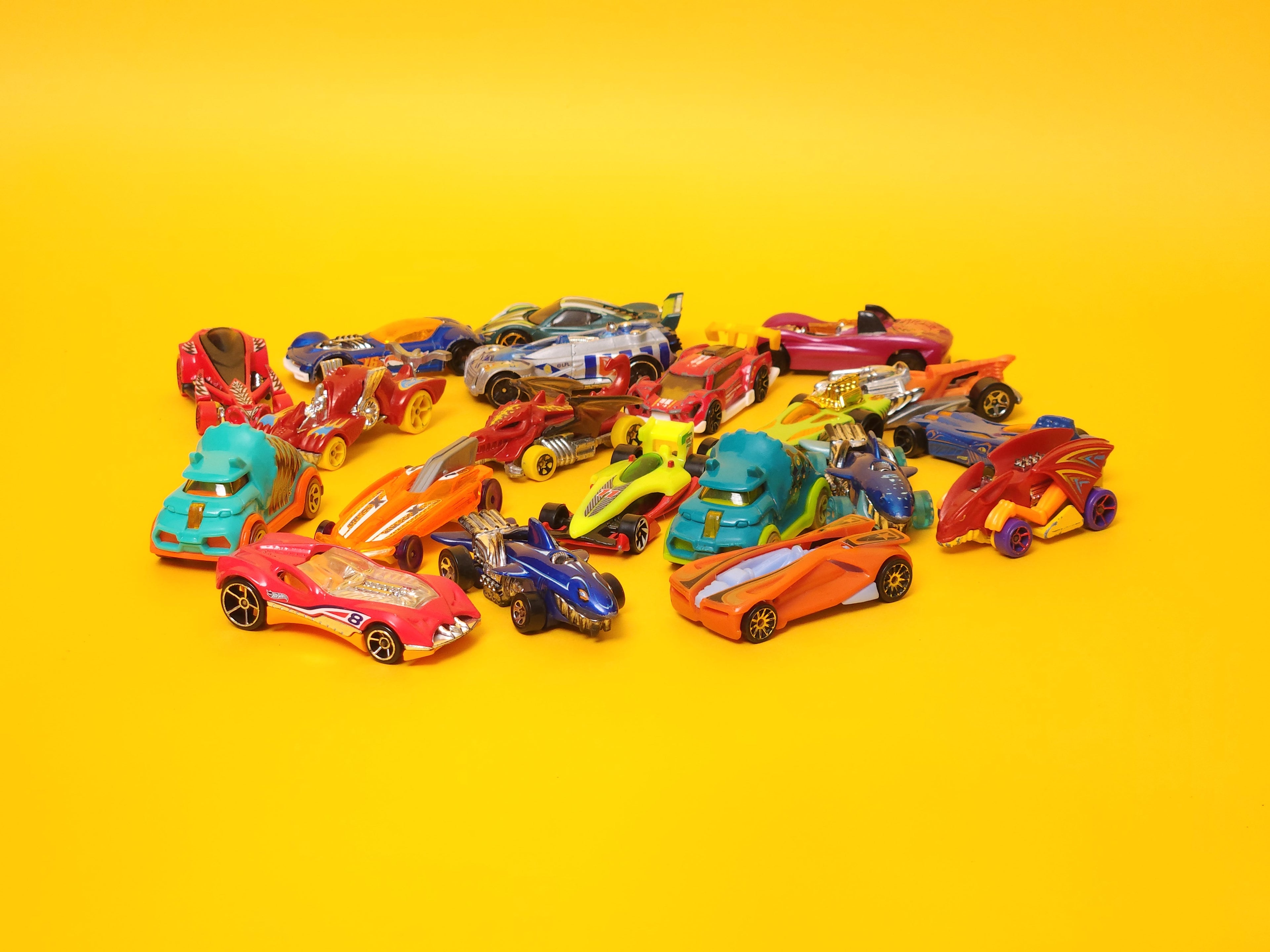 Damaged Mattel Hot Wheels for Customizers – Lot 5