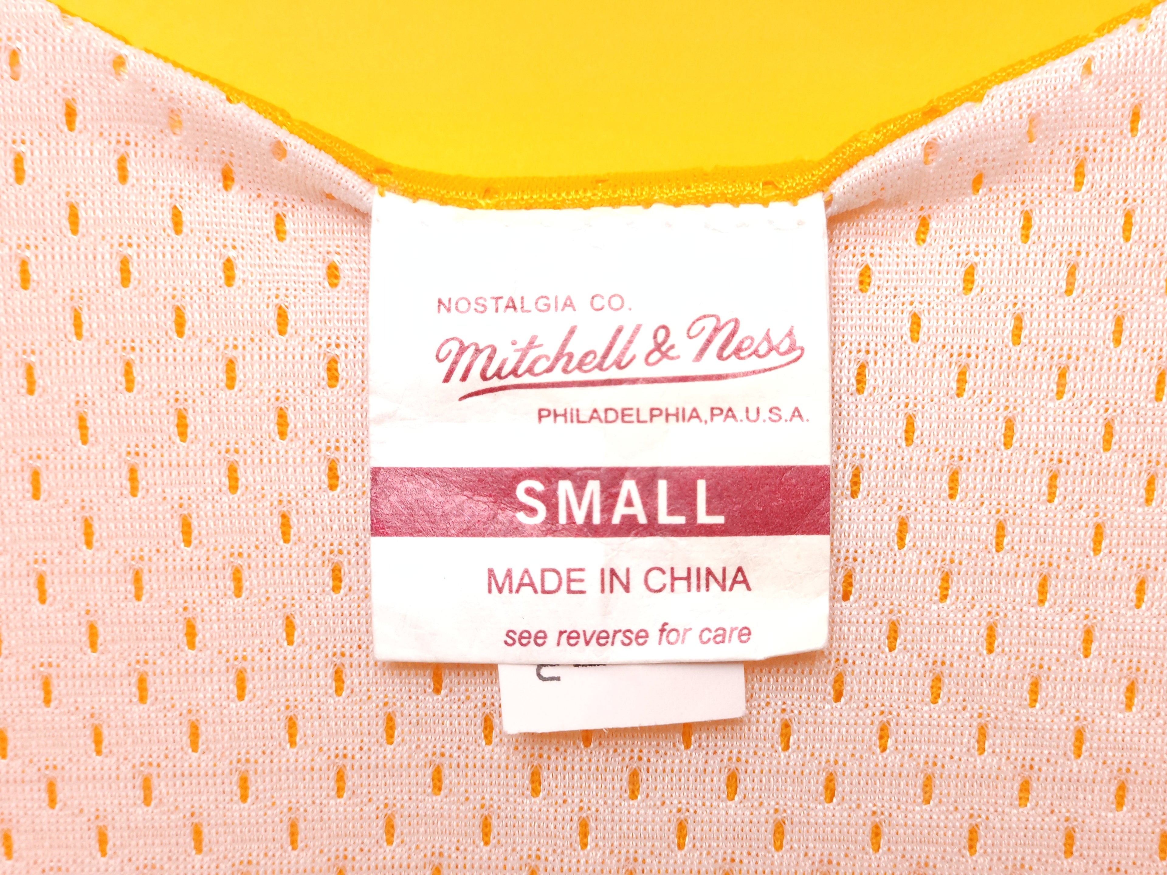 Los Angeles Lakers (Reversible): Small – NBA Mitchell & Ness