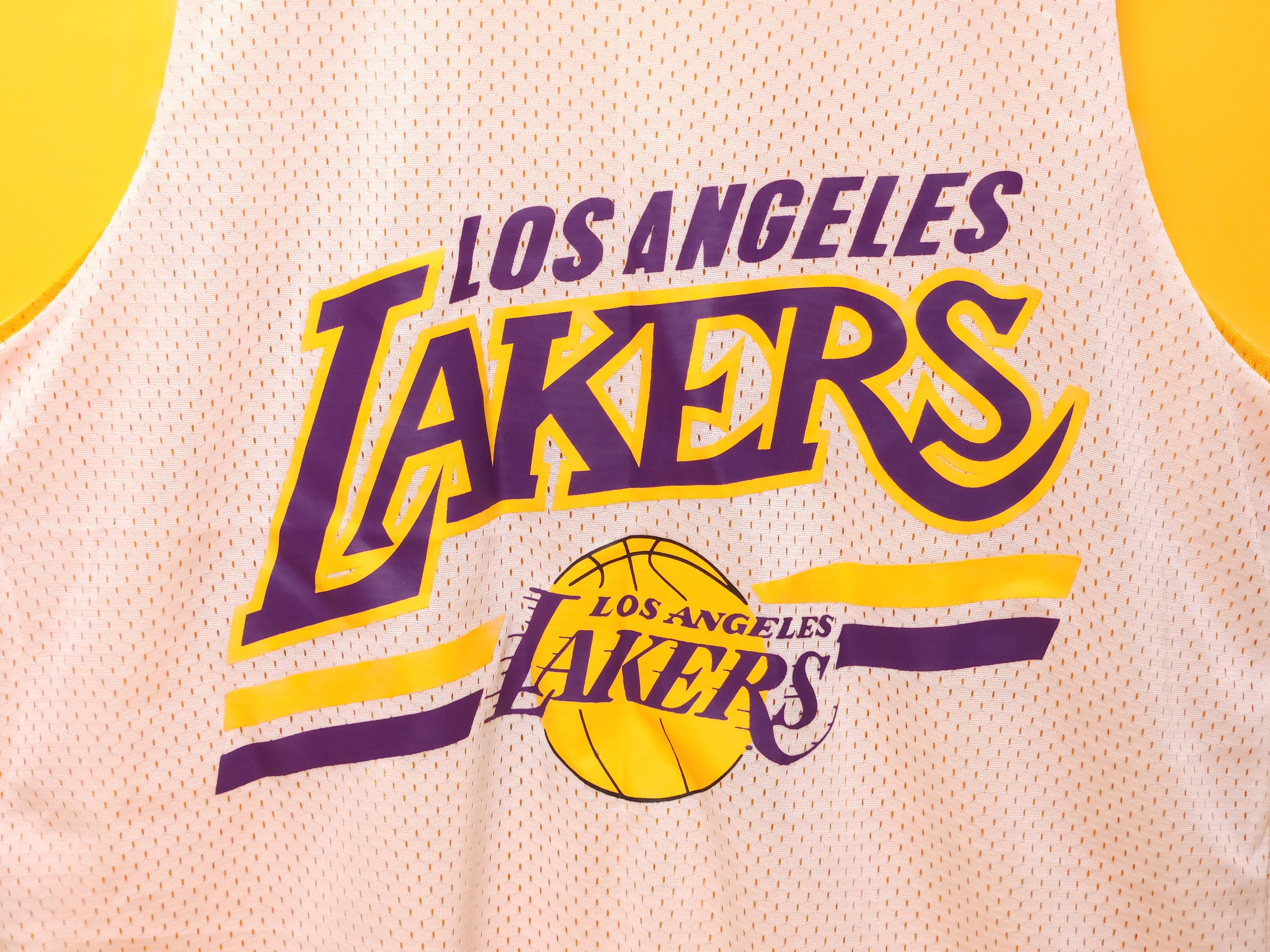 Los Angeles Lakers (Reversible): Small – NBA Mitchell & Ness