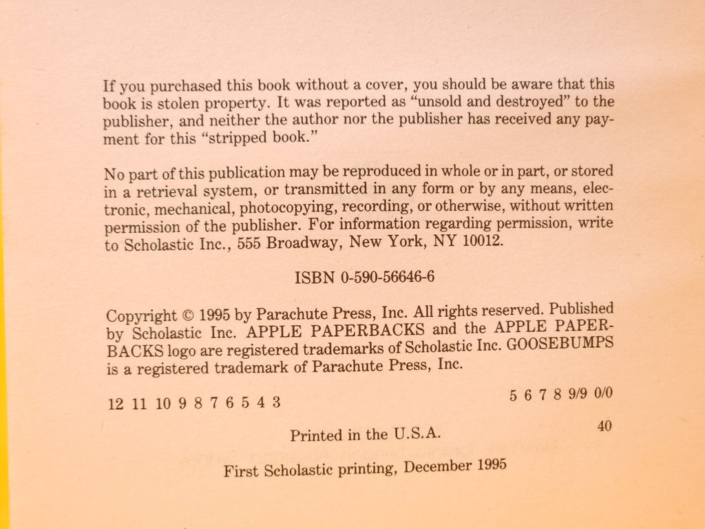 Trapped In Bat Hall #3 – 1995 Give Yourself Goosebumps R.L. Stine