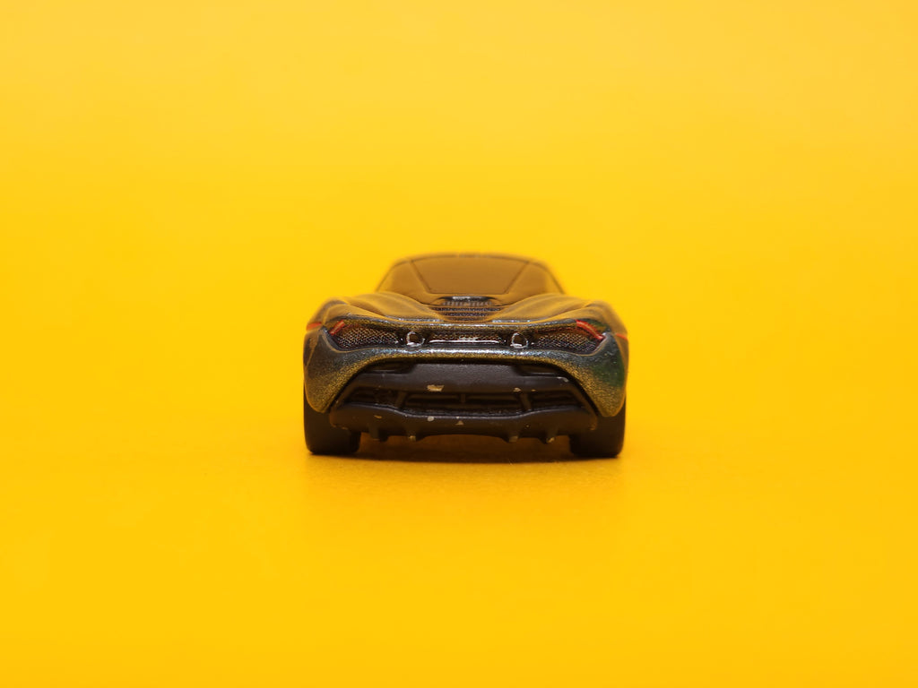 McLaren 720S: Metalflake Saros – 2021 Mattel Hot Wheels Premium