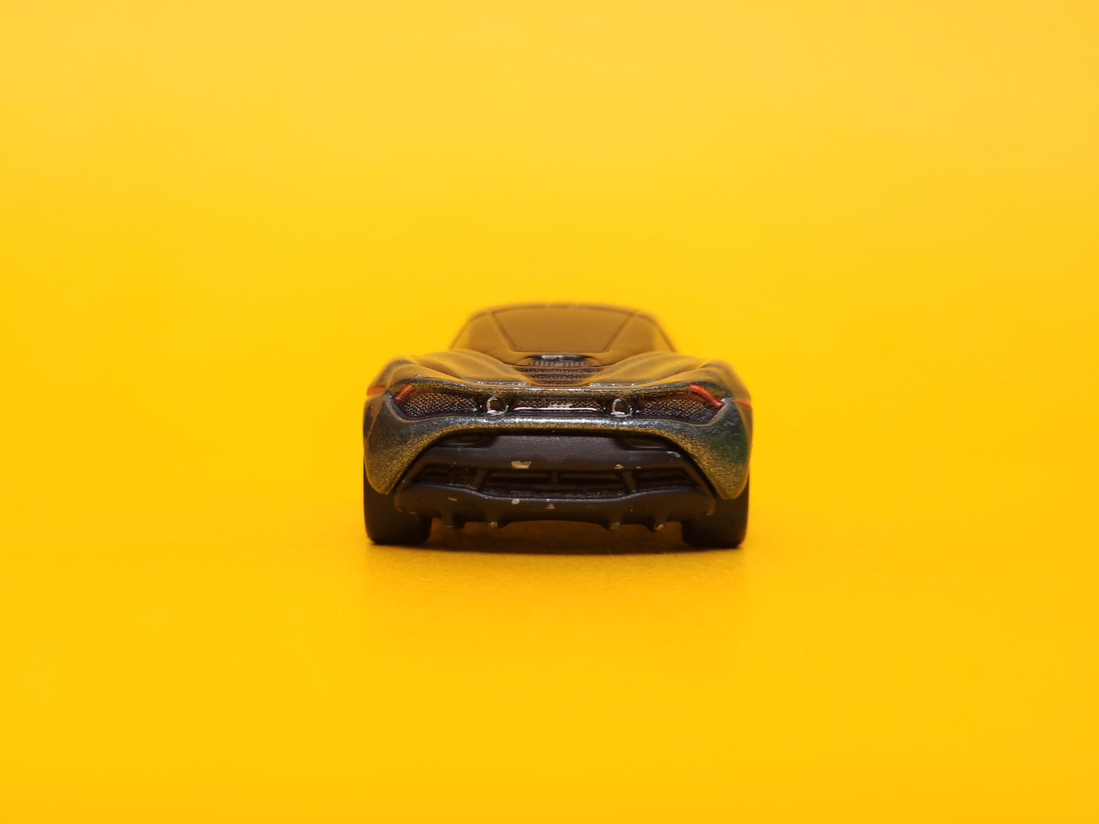 McLaren 720S: Metalflake Saros – 2021 Mattel Hot Wheels Premium