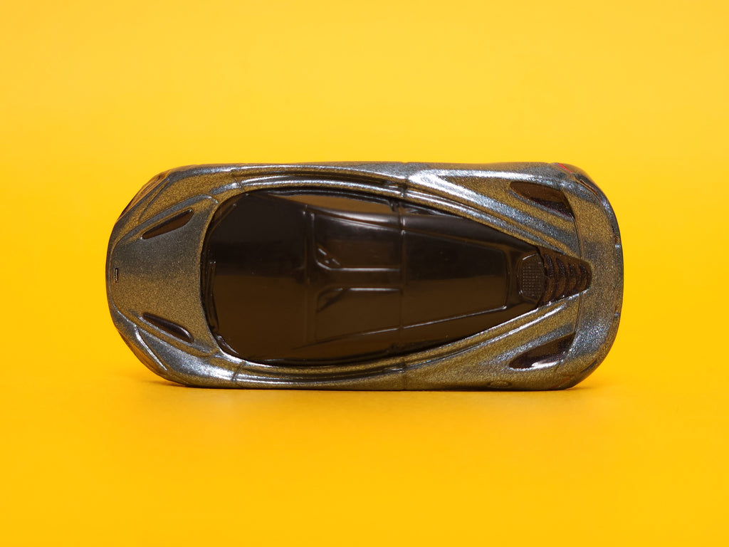 McLaren 720S: Metalflake Saros – 2021 Mattel Hot Wheels Premium