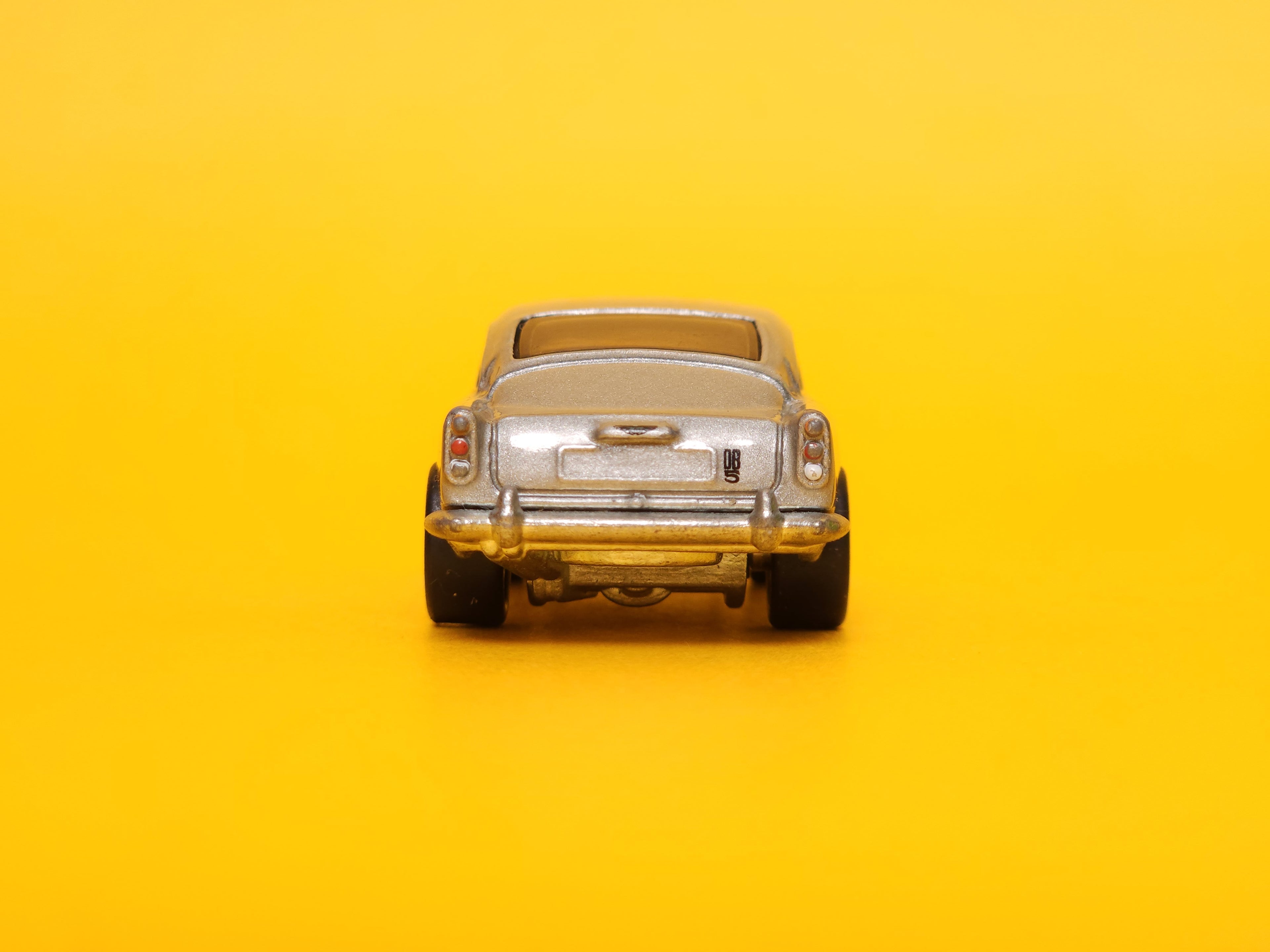 Aston Martin 1963 DB5: Silver – 2021 Mattel Hot Wheels Premium