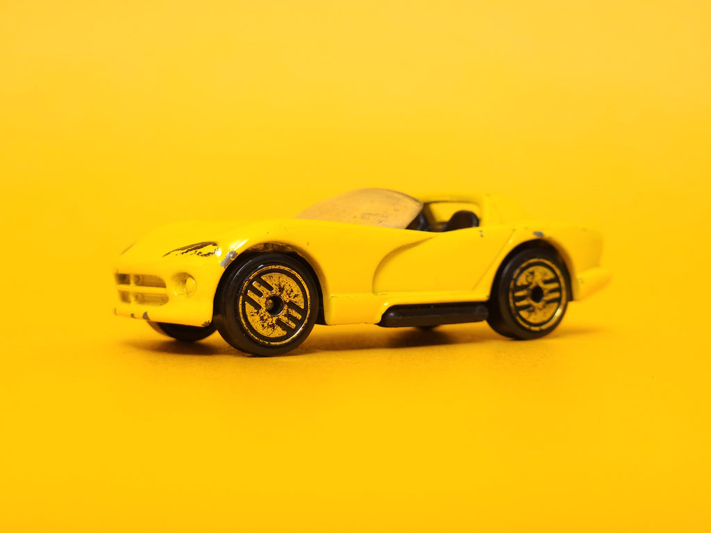 Dodge Viper RT/10: Yellow – 1995 Mattel Hot Wheels Basic