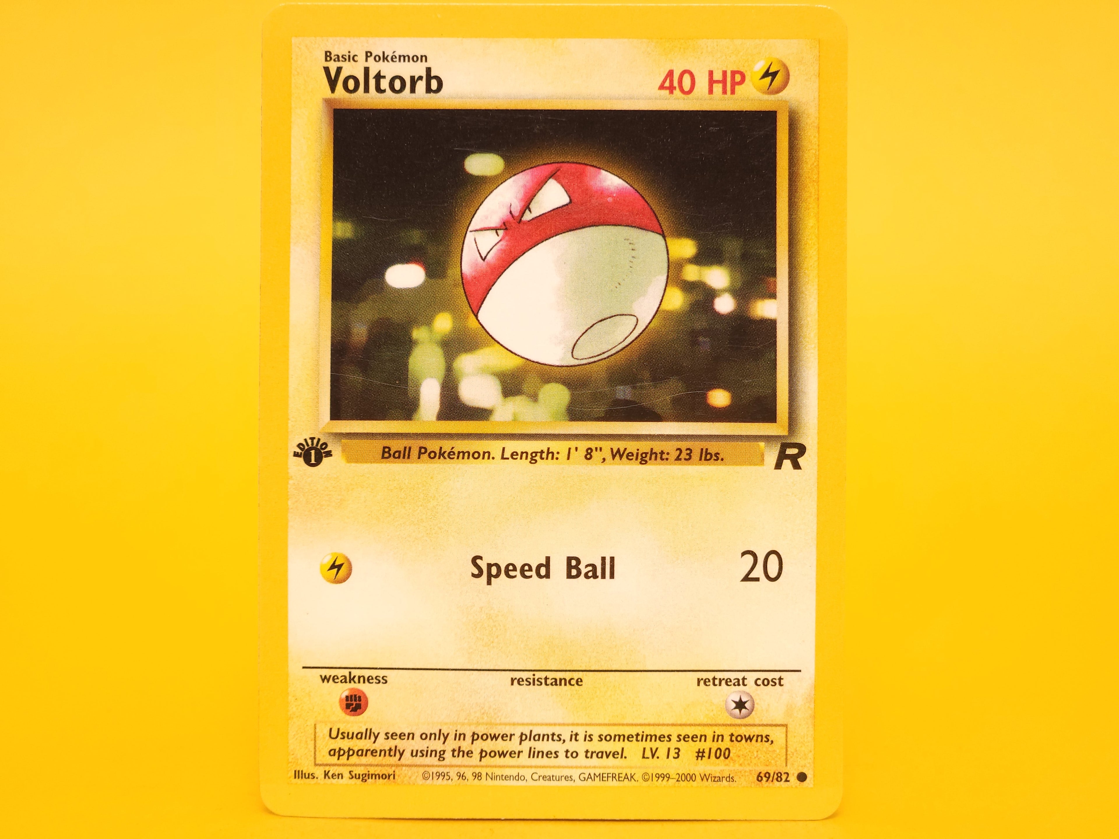 Voltorb: 69/82 – 2000 Pokémon Common 1st Edition