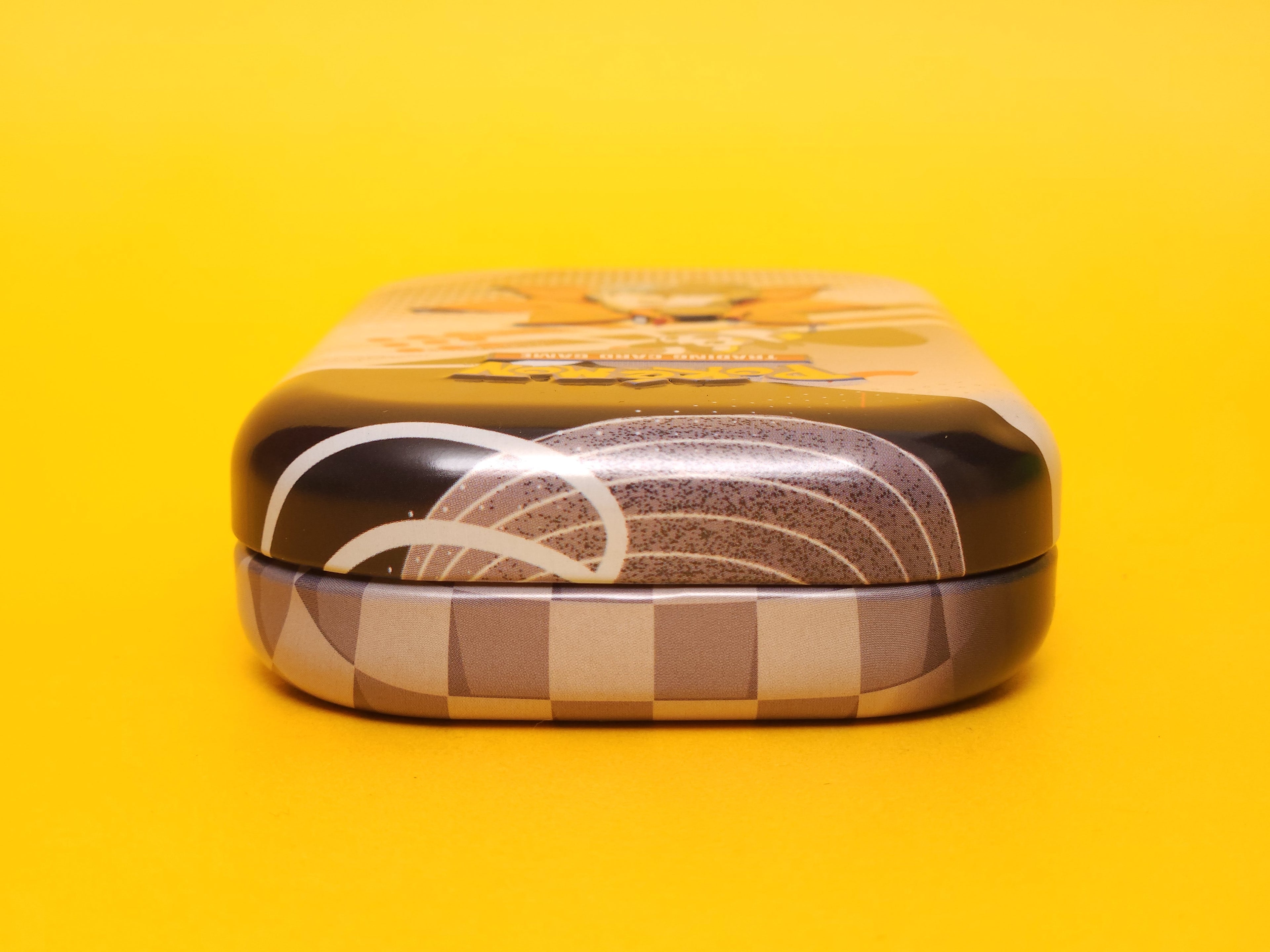 Volcarona & Emolga – 2025 Pokémon Unova Mini Tin