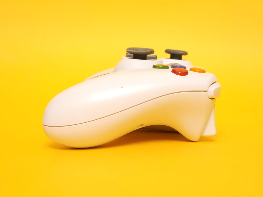 Matte White Xbox 360 Console + Controller & Cables