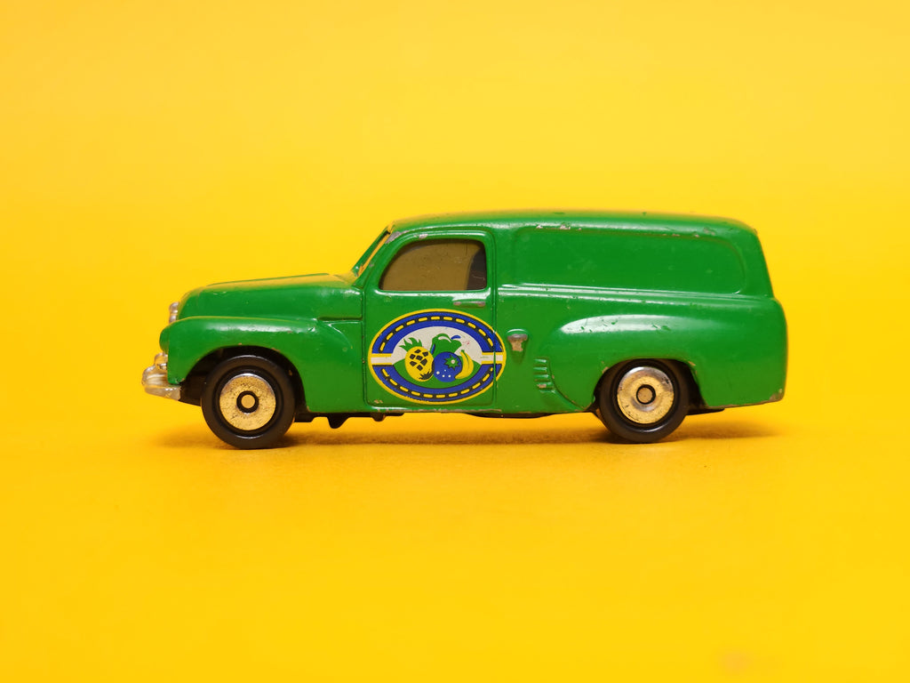 FJ Holden Panel Van: Green – 1999 Lesney Matchbox Basic
