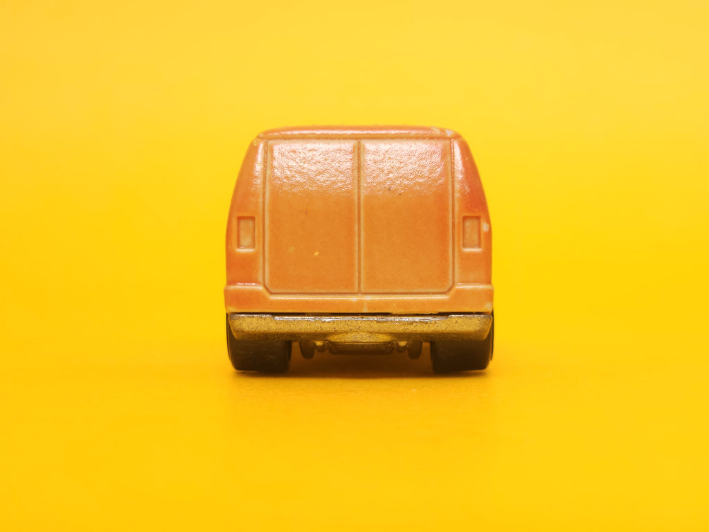 Custom '77 Dodge Van: Orange / Lime Green – 2010 Mattel Hot Wheels Color Shifters