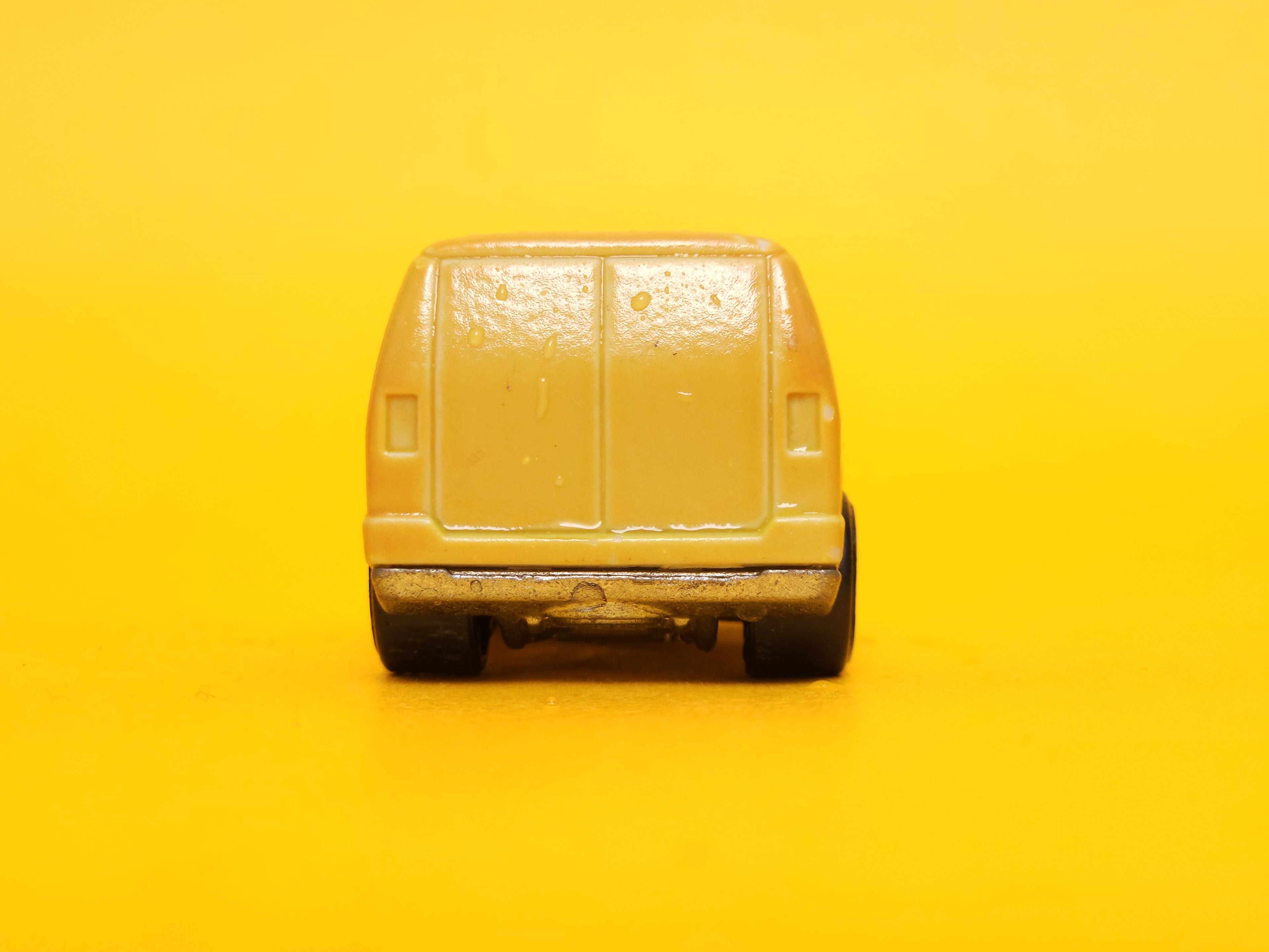 Custom '77 Dodge Van: Orange / Lime Green – 2010 Mattel Hot Wheels Color Shifters